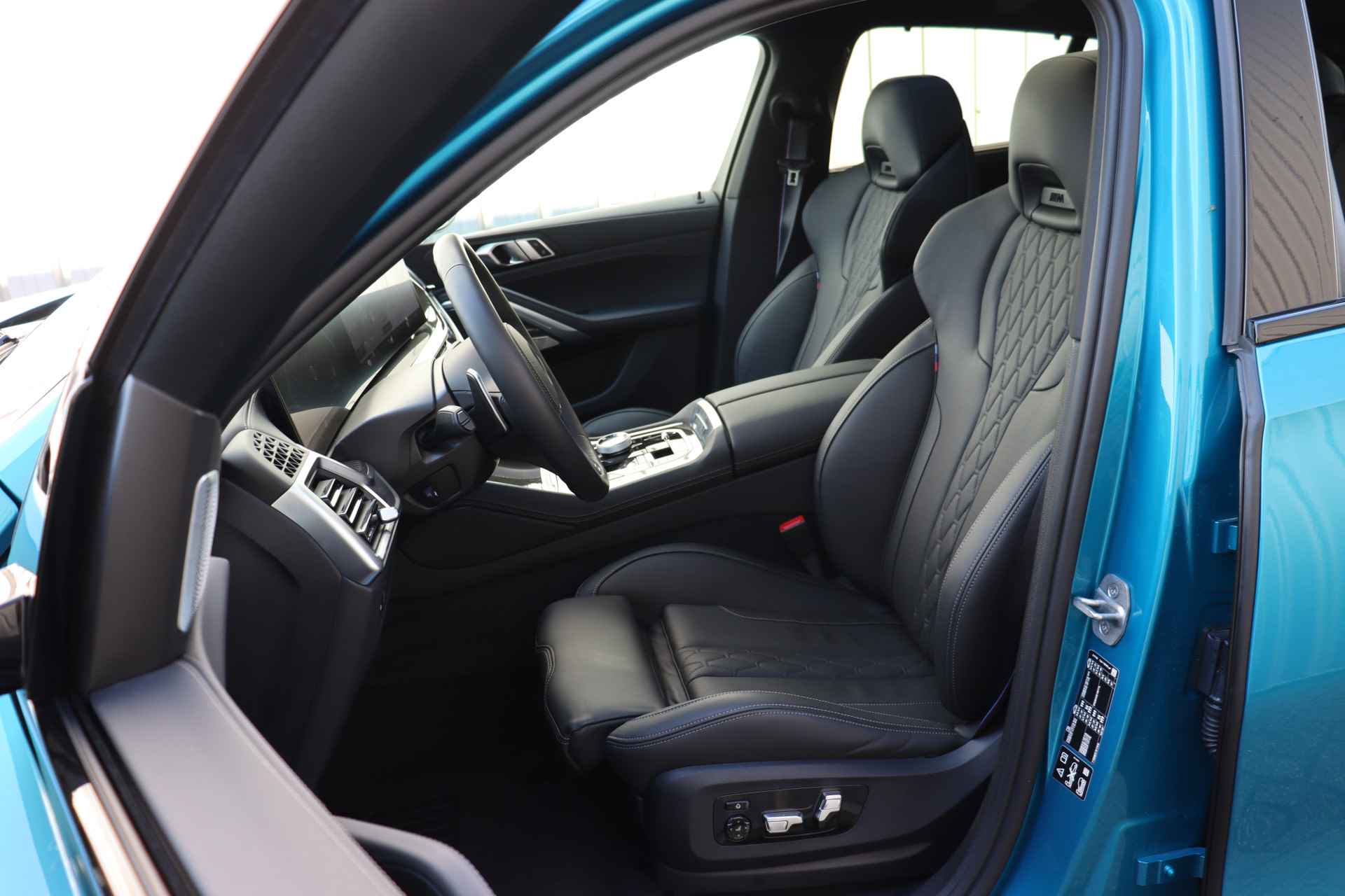 BMW X6 xDrive40i High Executive M Sport Automaat / Panoramadak / Trekhaak / Bowers & Wilkins / Adaptieve LED / Stoelventilatie / Adaptief onderstel / Live Cockpit Professional / Massagefunctie - 5/29