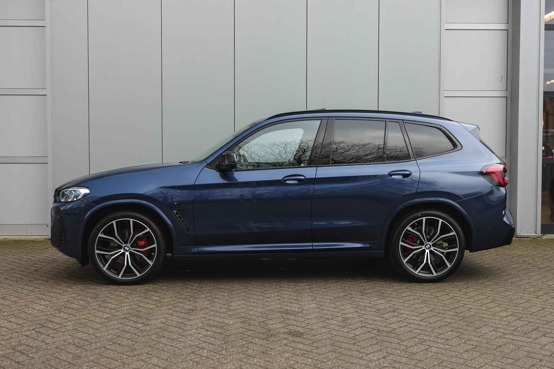 BMW X3 M40i xDrive High Executive Automaat / Panoramadak / Laserlight / M sportstoelen / Parking Assistant Plus / Comfort Access / M Adaptief onderstel - 9/44