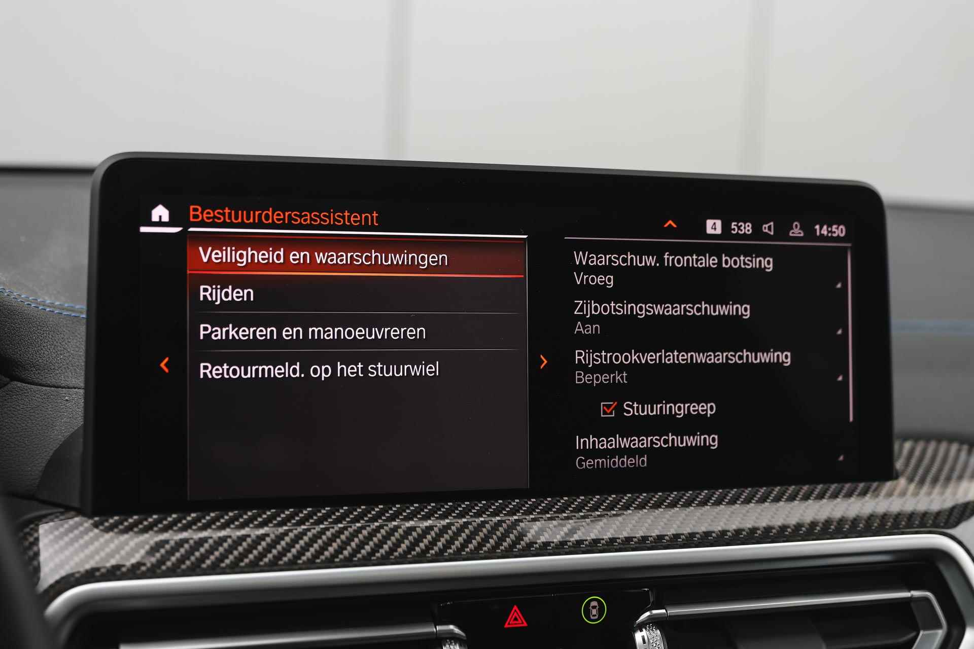 BMW X3 M40i xDrive High Executive Automaat / Panoramadak / Laserlight / M sportstoelen / Parking Assistant Plus / Comfort Access / M Adaptief onderstel - 28/44