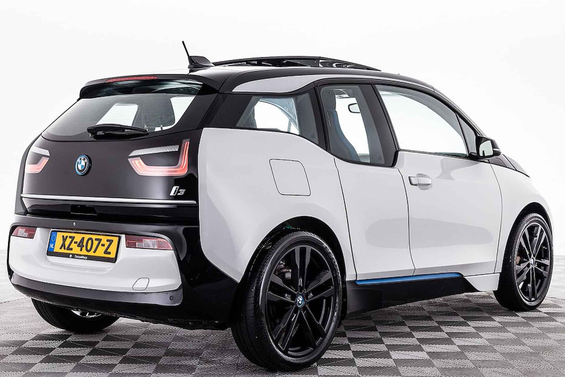 BMW i3 Basis 120Ah 42 kWh | PANORAMADAK ✅ 1e Eigenaar . - 25/30