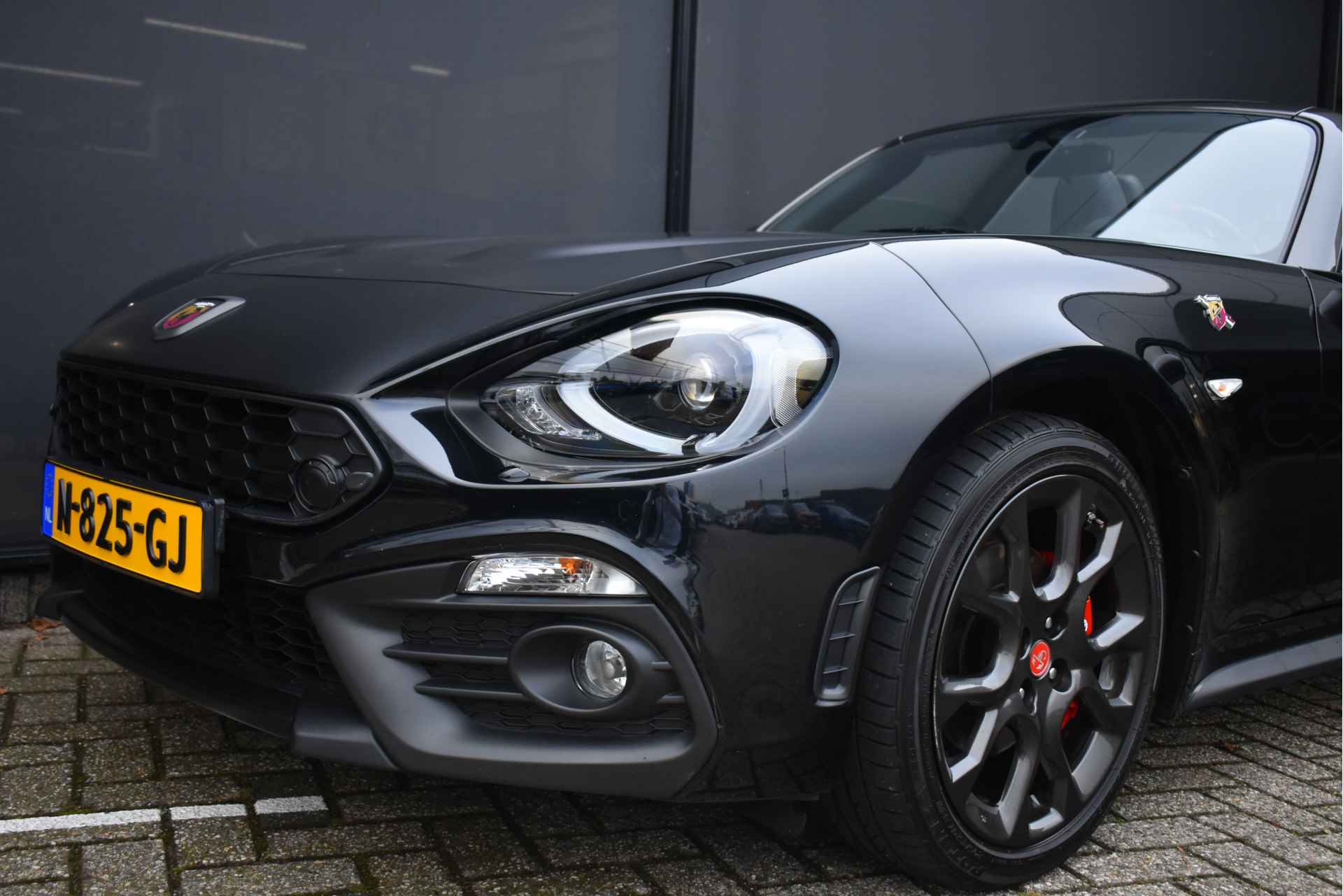 Fiat 124 Spider Abarth 1.4 MultiAir Turbo Lusso | Navigatie | Dealeronderhouden | Stoelverwarming | Alcantara | Bose Audio | Parkeersensoren | A - 36/53