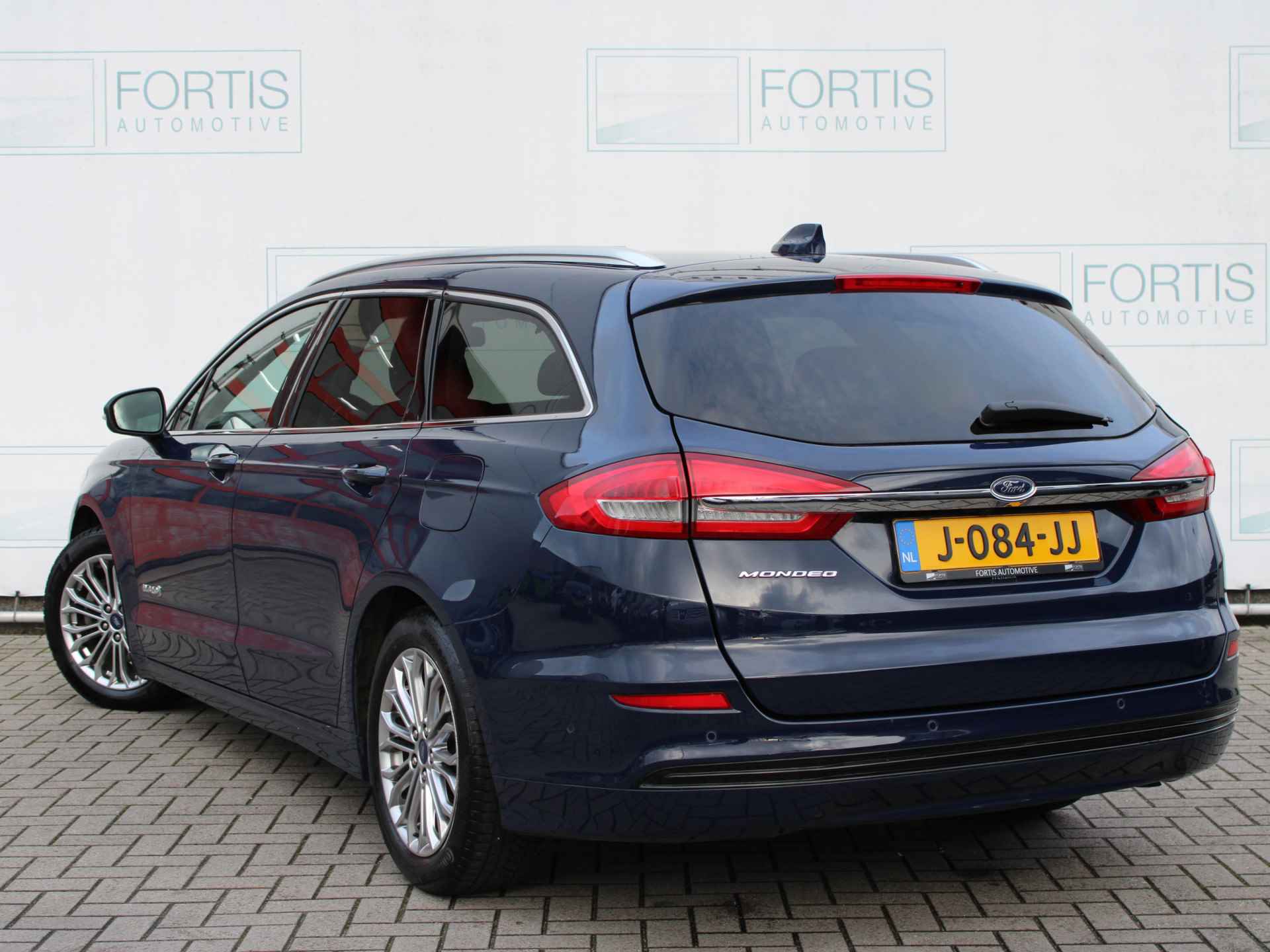 Ford Mondeo Wagon 2.0 IVCT HEV Titanium NL AUTO | CAMERA | CARPLAY | - 23/27