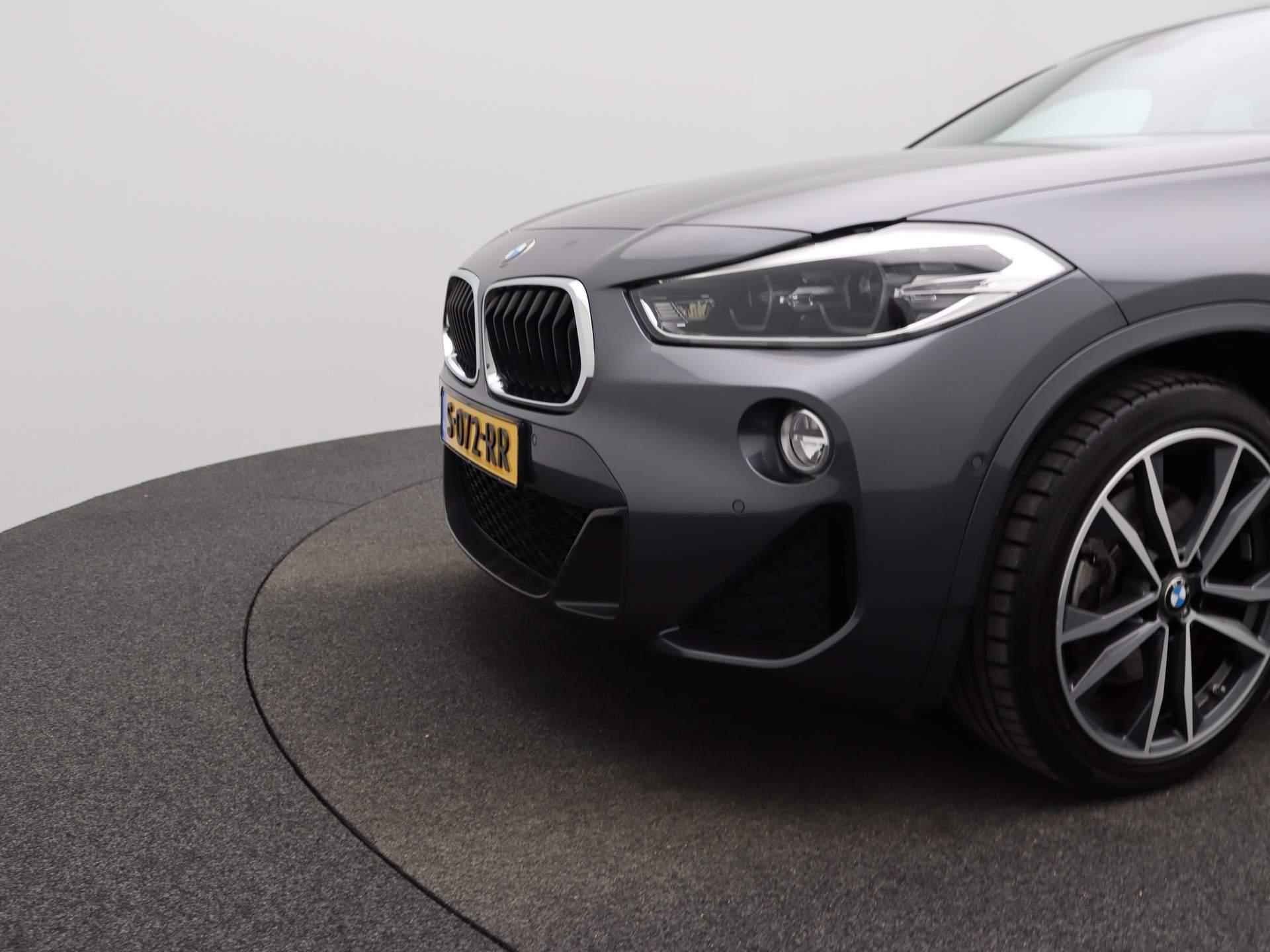 BMW X2 sDrive20i Executive | M Pakket | Stoelverw. | Parkeercamera | - 34/39