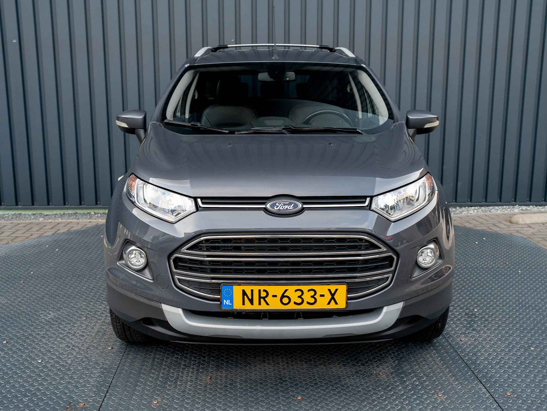 Ford EcoSport 1.0 EcoBoost Titanium | Voorruitverwarming | Parkeersensoren | Bluetooth | Prijs Rijklaar!! - 33/38