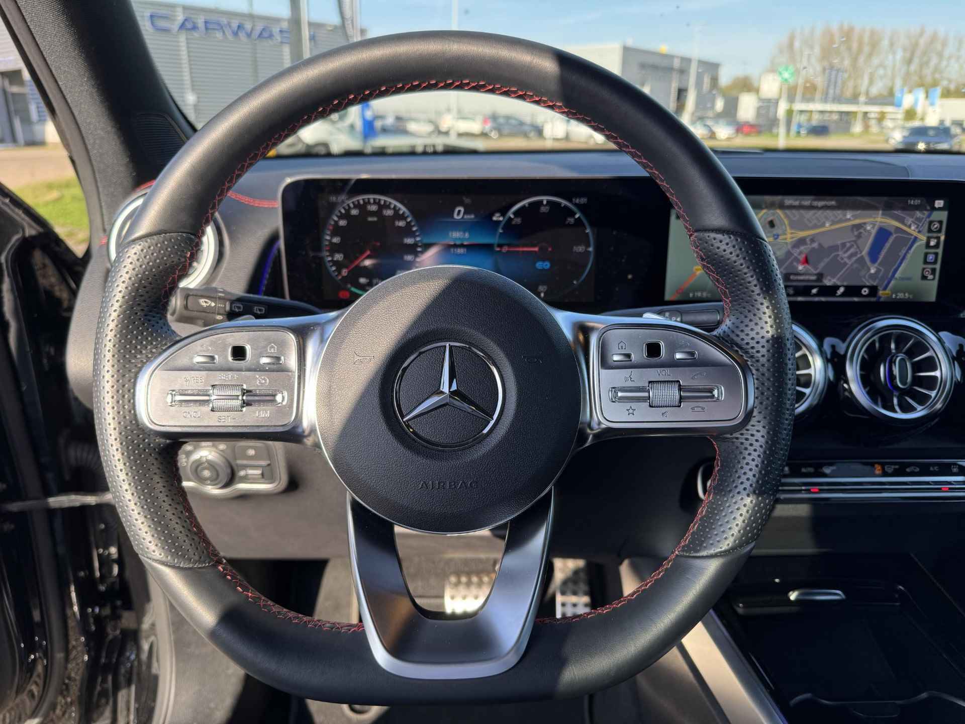 Mercedes-Benz EQB 250+ | 7 persoons | AMG Line | Night Pakket | Derde Zitrij Achterin | Privacy Glas Achter | Dodehoekassistent | Apple CarPlay | Android Auto | Alarm | Sfeerverlichting | Stoelverwarming | Achteruitrijcamera | Elektrisch Inklapbare Buitenspiegels - 6/17