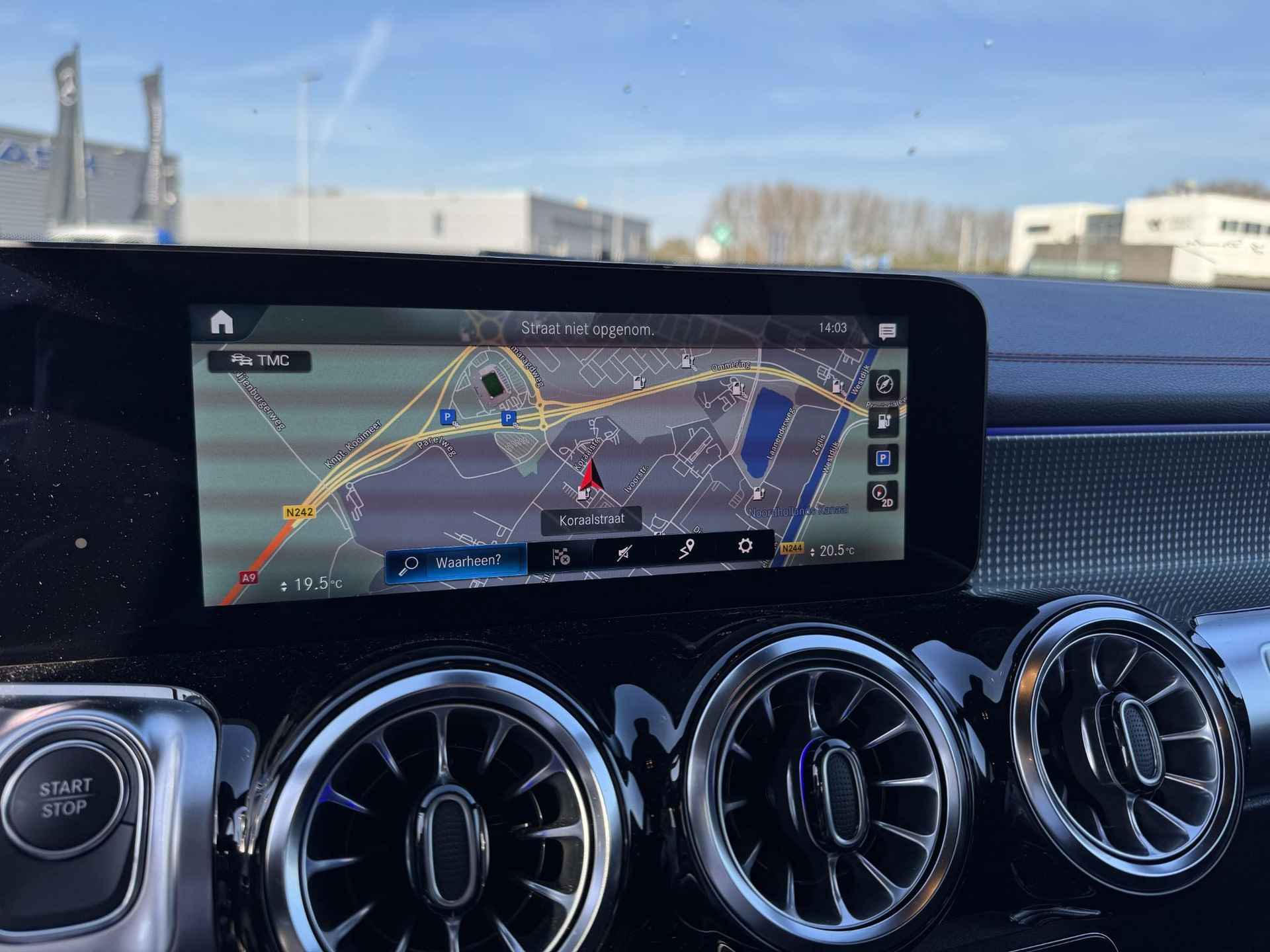 Mercedes-Benz EQB 250+ | 7 persoons | AMG Line | Night Pakket | Derde Zitrij Achterin | Privacy Glas Achter | Dodehoekassistent | Apple CarPlay | Android Auto | Alarm | Sfeerverlichting | Stoelverwarming | Achteruitrijcamera | Elektrisch Inklapbare Buitenspiegels - 10/17