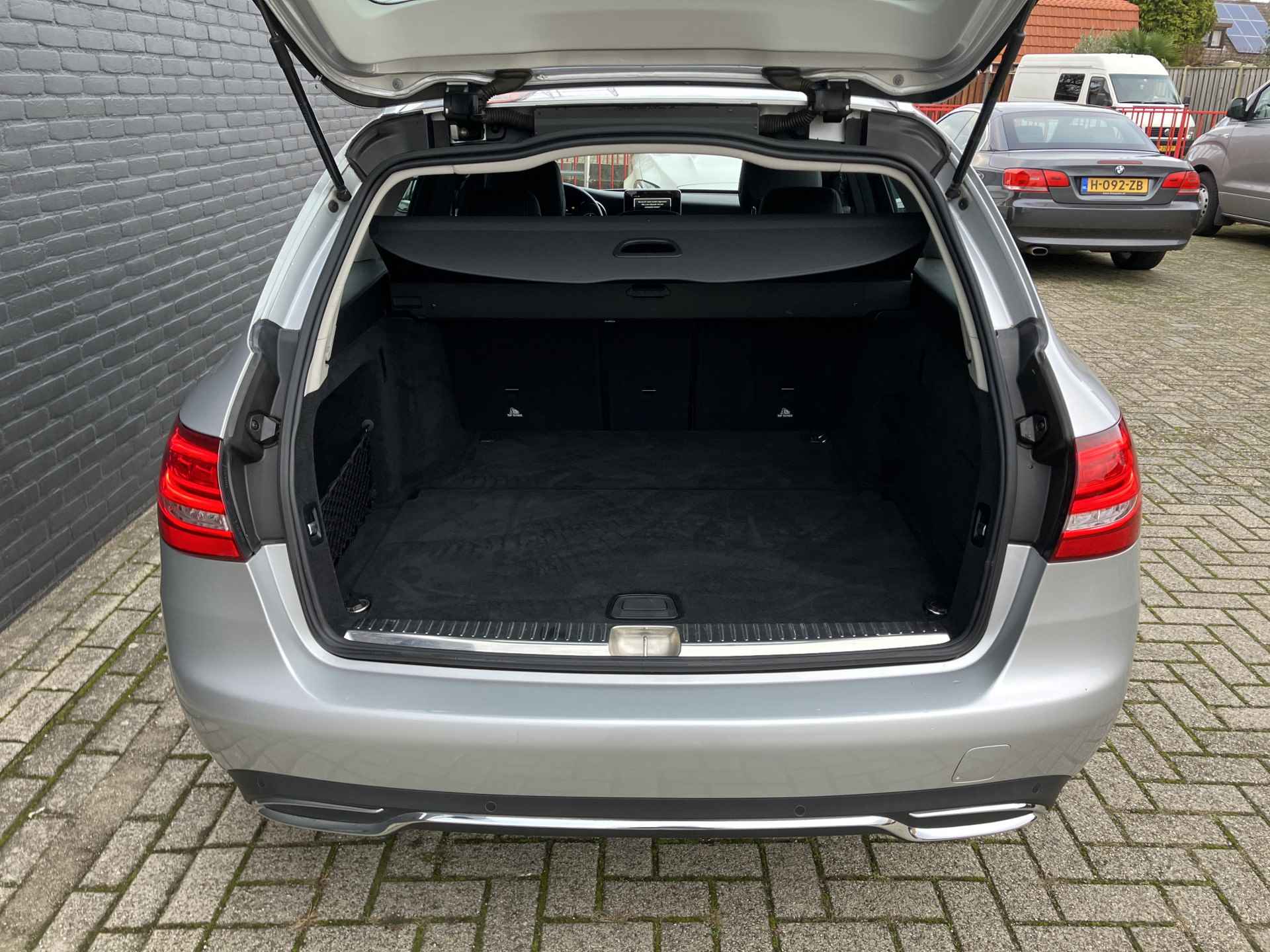 Mercedes-Benz C-Klasse Estate 180 Prestige AUT. | dealer onderhouden | navigatie | sportstoelen | elektr. a. klep | stoelverwarming - 22/38