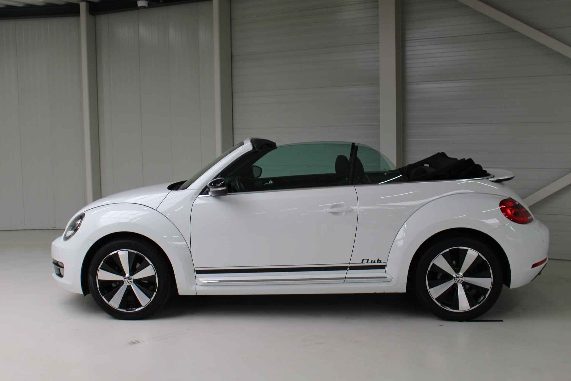 Volkswagen Beetle Cabriolet 1.2 TSI Club 105PK Navigatie | 18" Twister velgen | Xenon | Stoelverwarming | El. inklapbare spiegels . - 3/29