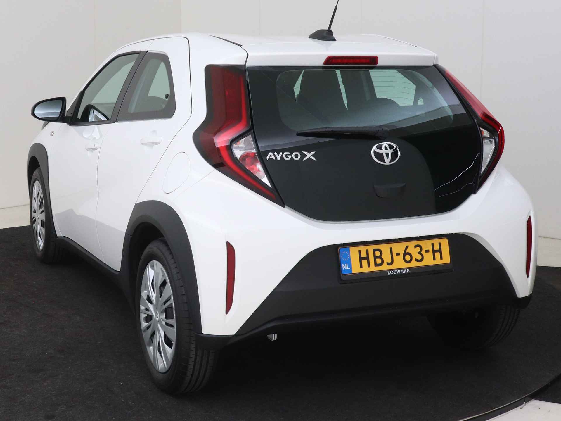 Toyota Aygo X 1.0 VVT-i MT Play demo | Airco | Achteruitrijcamera | - 16/39