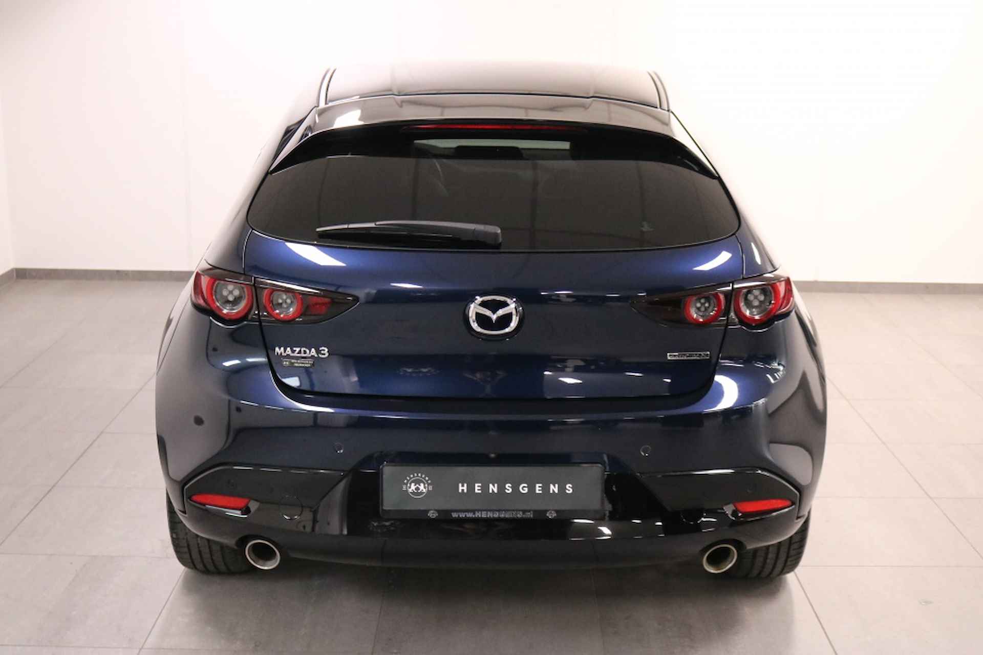 Mazda 3 2.0 SA-X Luxury - 4/28