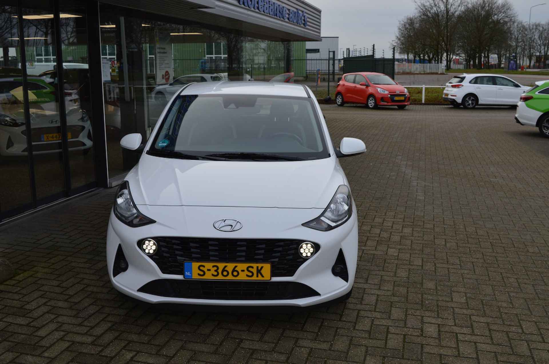 Hyundai i10 1.0 Comfort Carplay Cruise NL-auto all weathers - 3/21