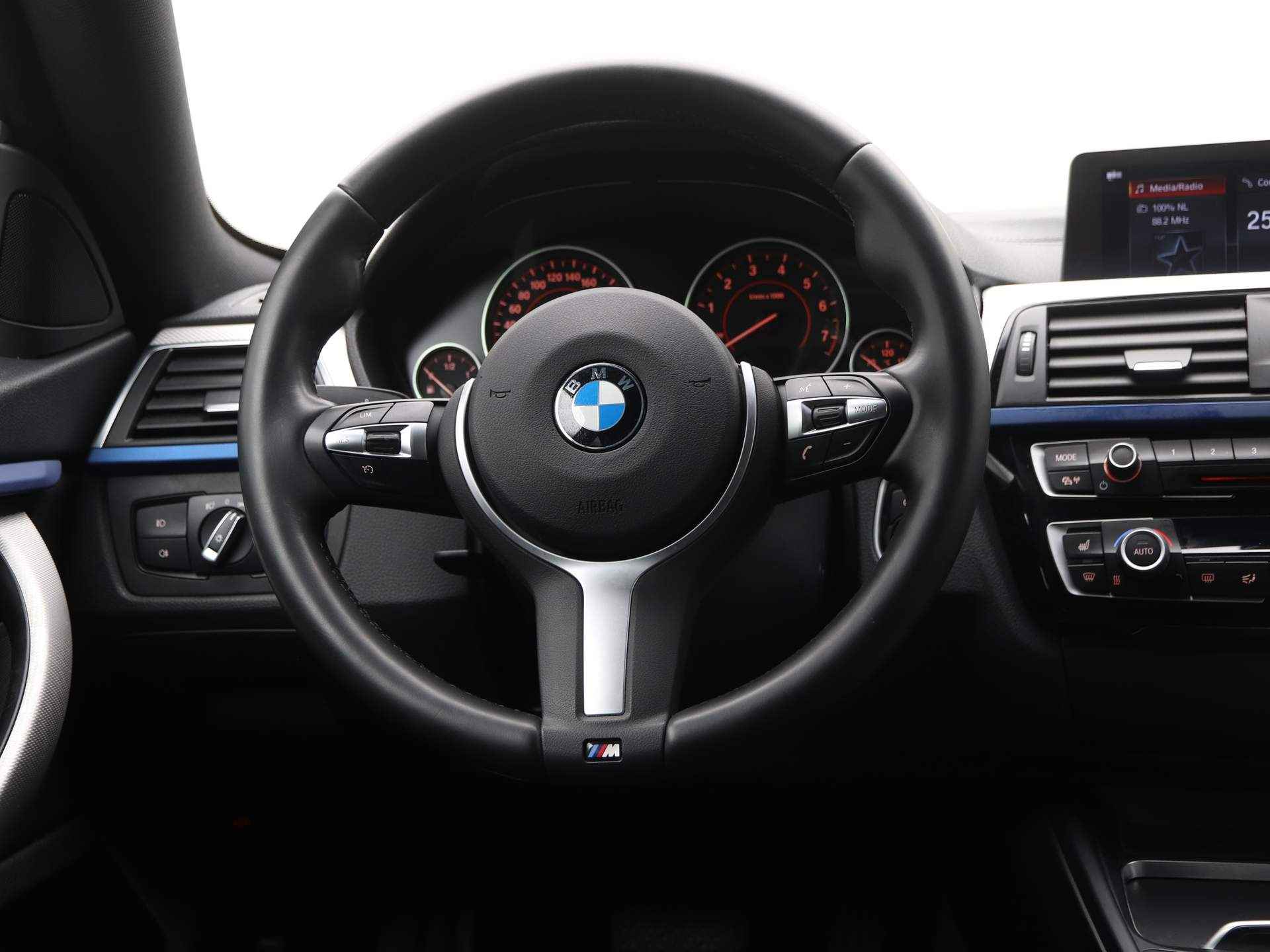 BMW 4 Serie 418i High Executive Edition - 3/25