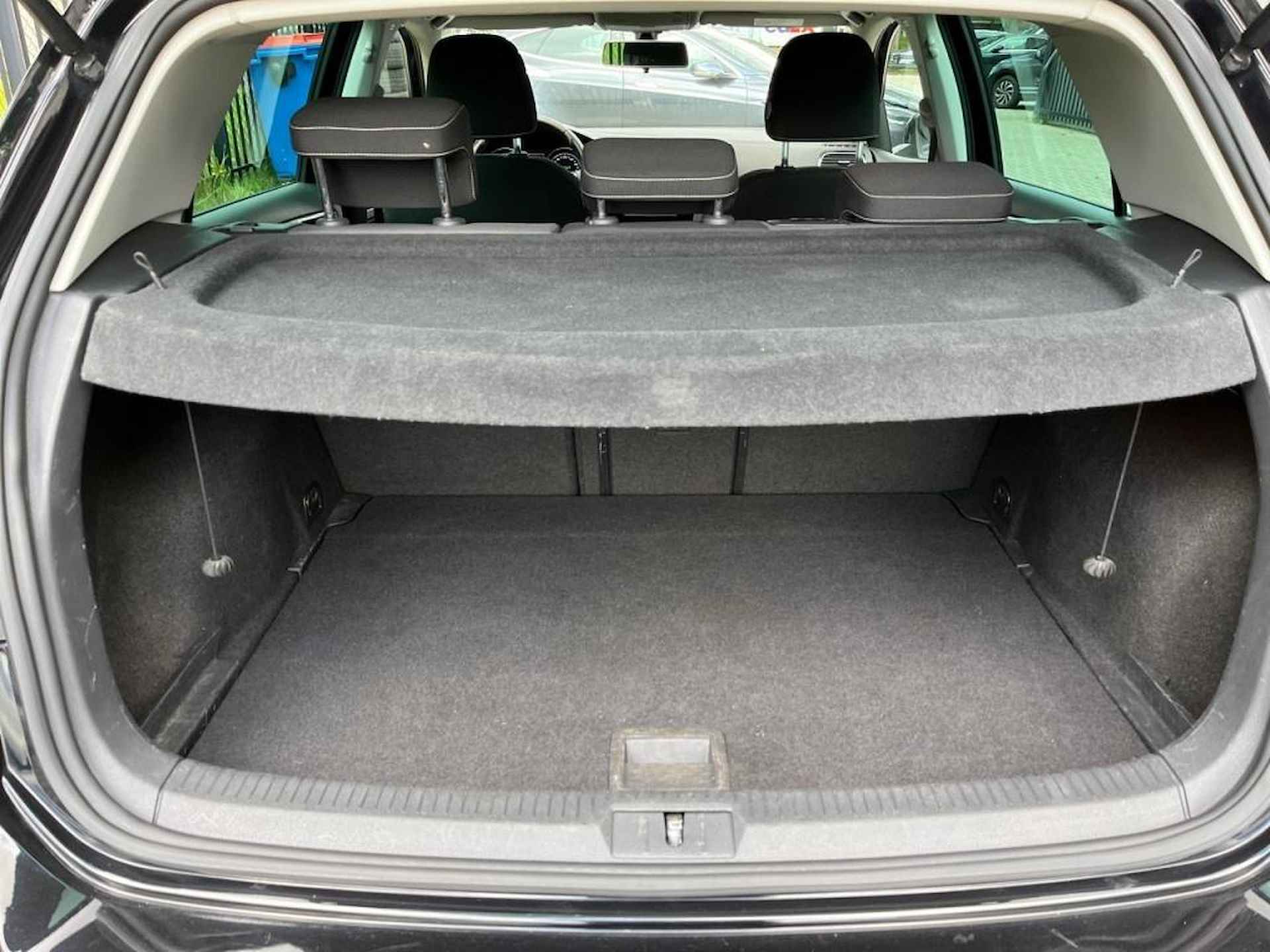 Volkswagen Golf 1.4 TSI SPORTSTOELEN ALCANTARA XENON NAVIGATIE - 7/39