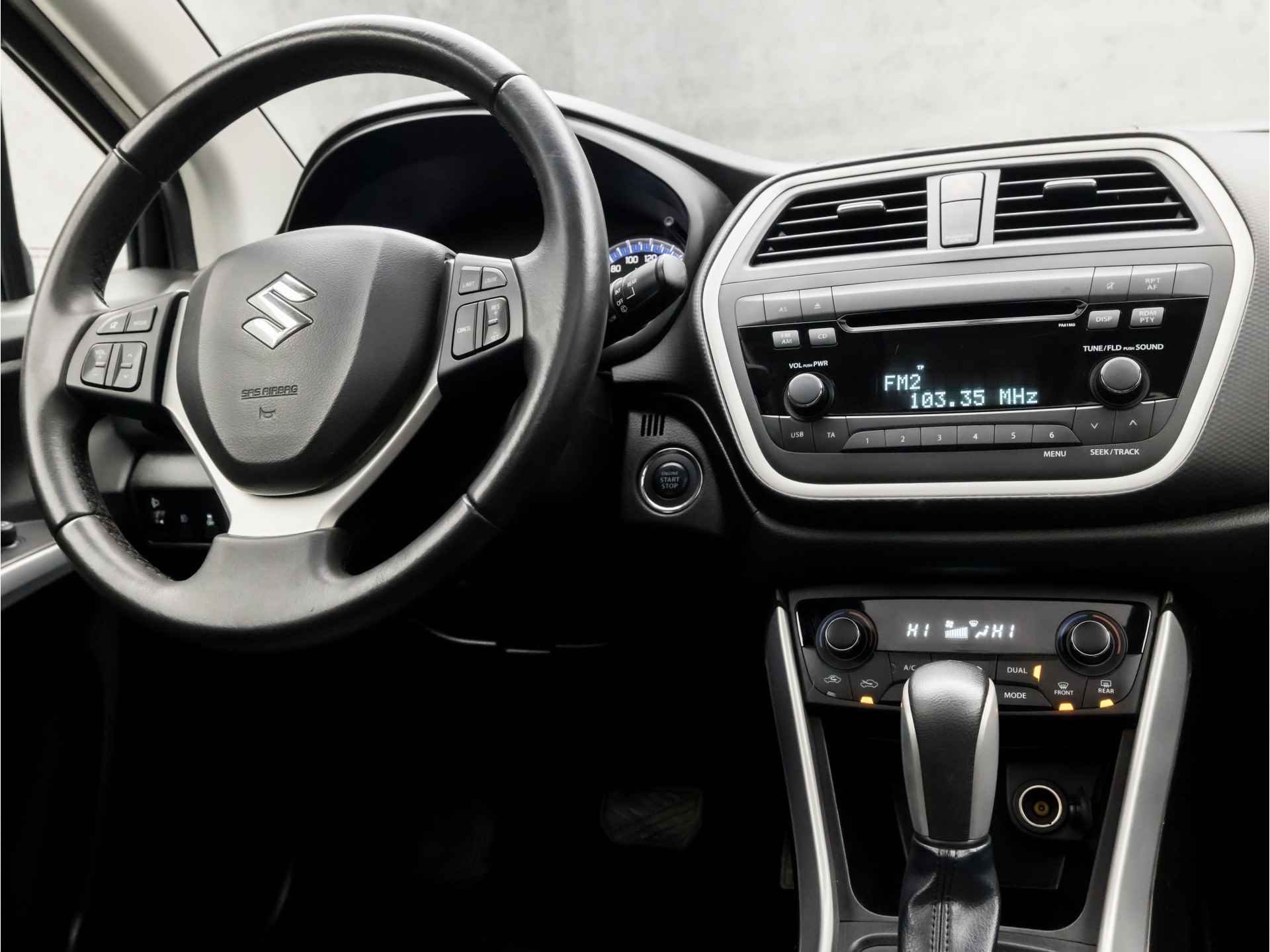 Suzuki S-Cross 1.6 Exclusive Automaat (PANORAMADAK, CLIMATE, CRUISE, GETINT GLAS, SPORTSTOELEN, LM VELGEN, BLUETOOTH, NIEUWE APK, NIEUWSTAAT) - 7/29