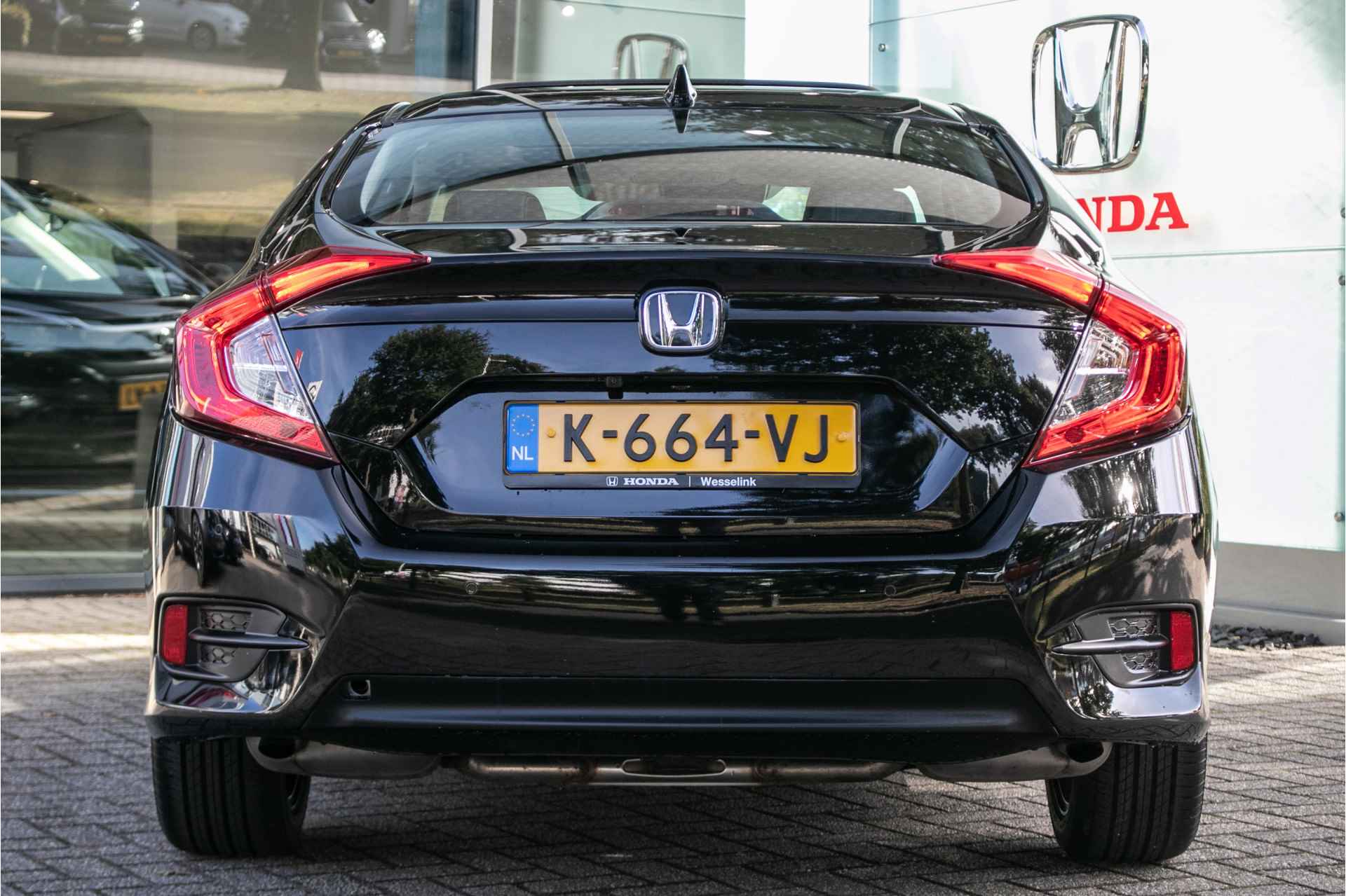 Honda Civic 1.5T i-VTEC Executive Automaat - All in rijklaarprijs | Dealer ond. | Schuifdak | 12 mnd Bovag gar. | Trekhaak - 12/45