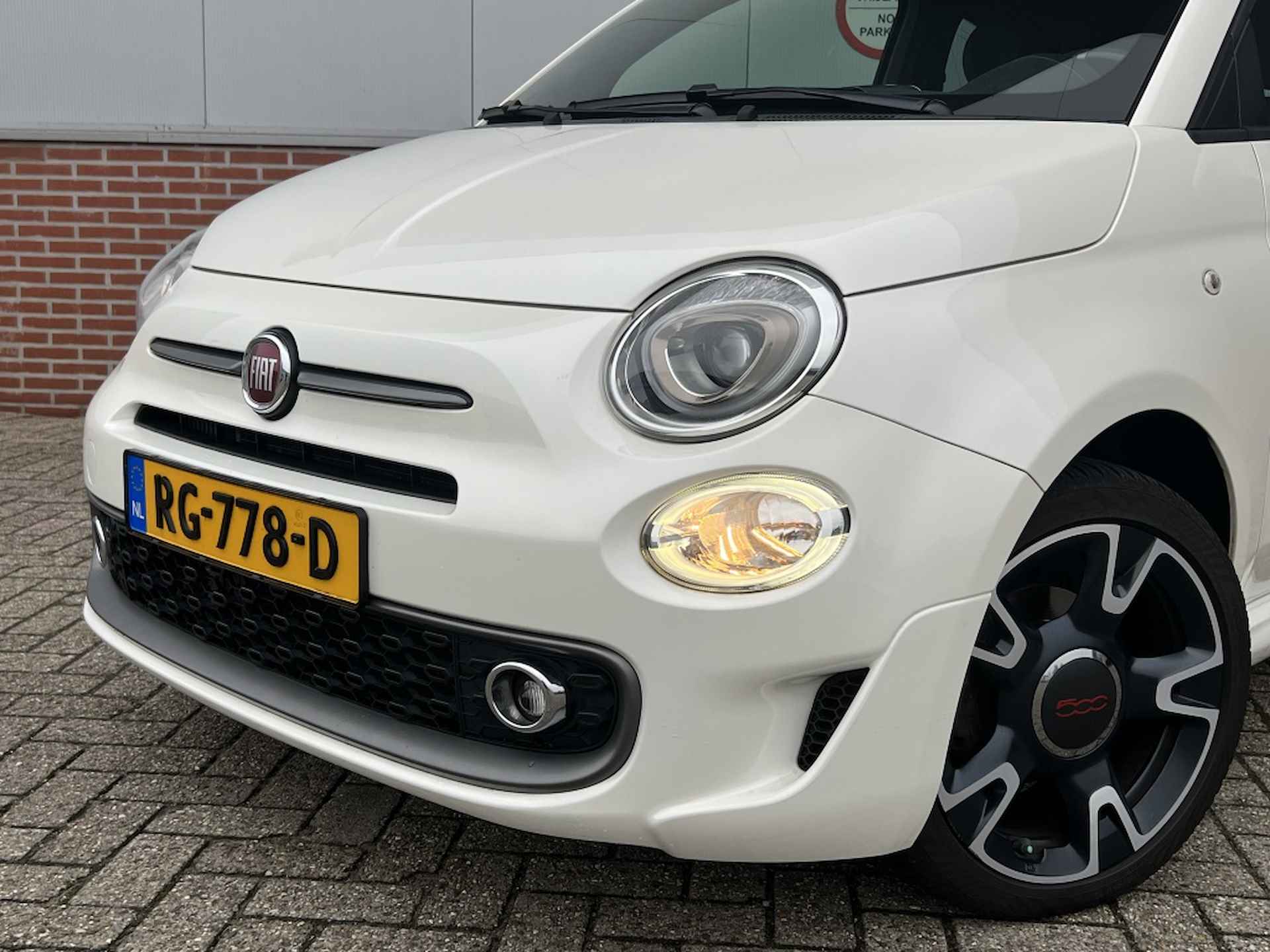 Fiat 500 C TwinAir Turbo 85 PK | Leder | Carplay | Clima | Cruise | 16" - 7/33