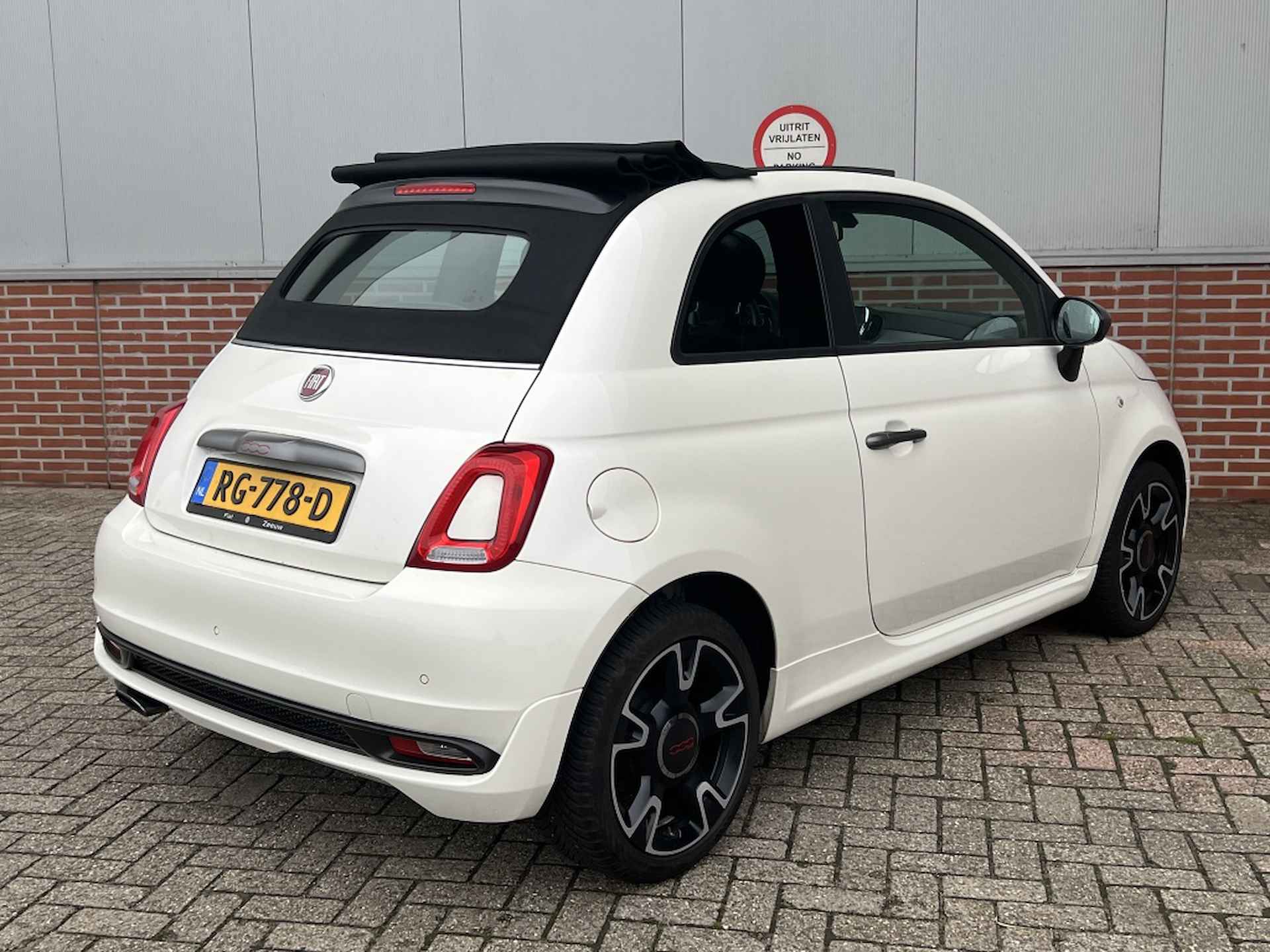 Fiat 500 C TwinAir Turbo 85 PK | Leder | Carplay | Clima | Cruise | 16" - 20/33