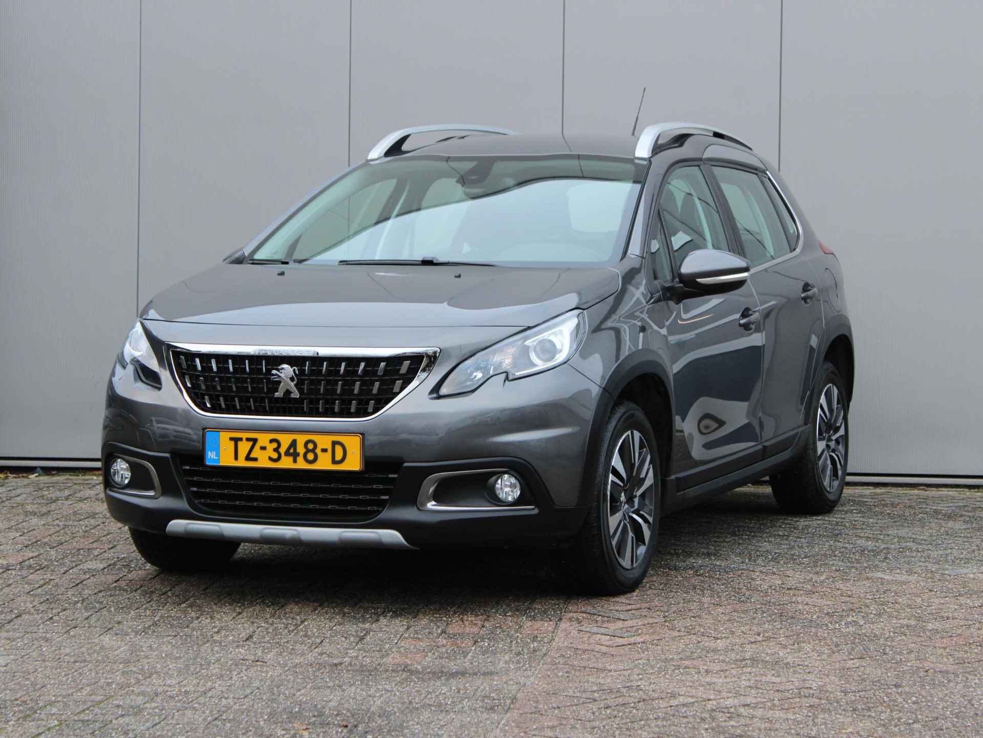 Peugeot 2008 1.2 PureTech Allure Automaat | Navi / Camera / Climate - 6/27