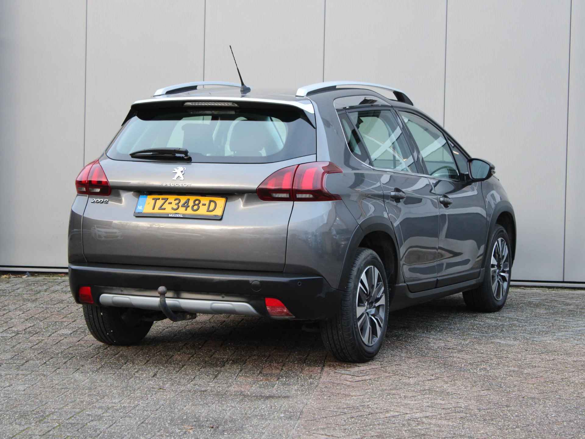 Peugeot 2008 1.2 PureTech Allure Automaat | Navi / Camera / Climate - 7/27