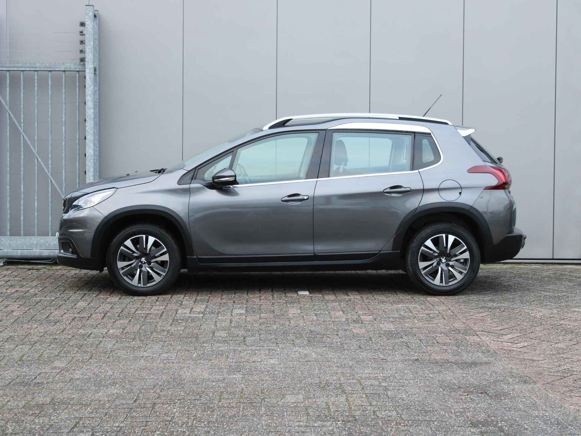 Peugeot 2008 1.2 PureTech Allure Automaat | Navi / Camera / Climate - 12/27