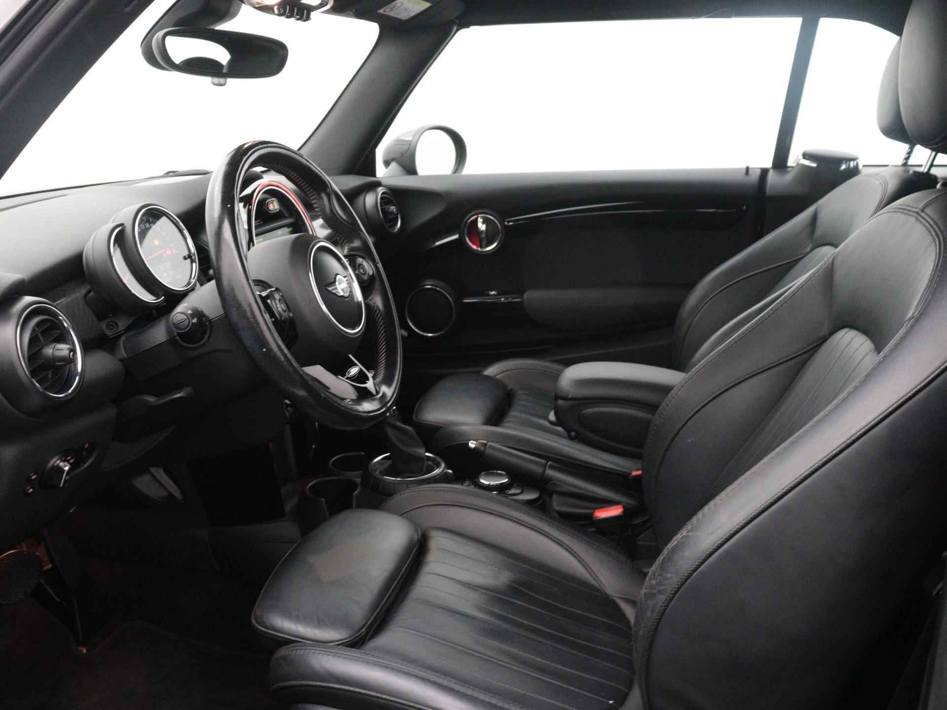 Mini Mini Cabrio 2.0 Cooper S Chili Serious Business | STOELVERWARMING | LEDER | LED VERLICHTING | NAVIGATIE | CLIMATE CONTROL | - 10/18