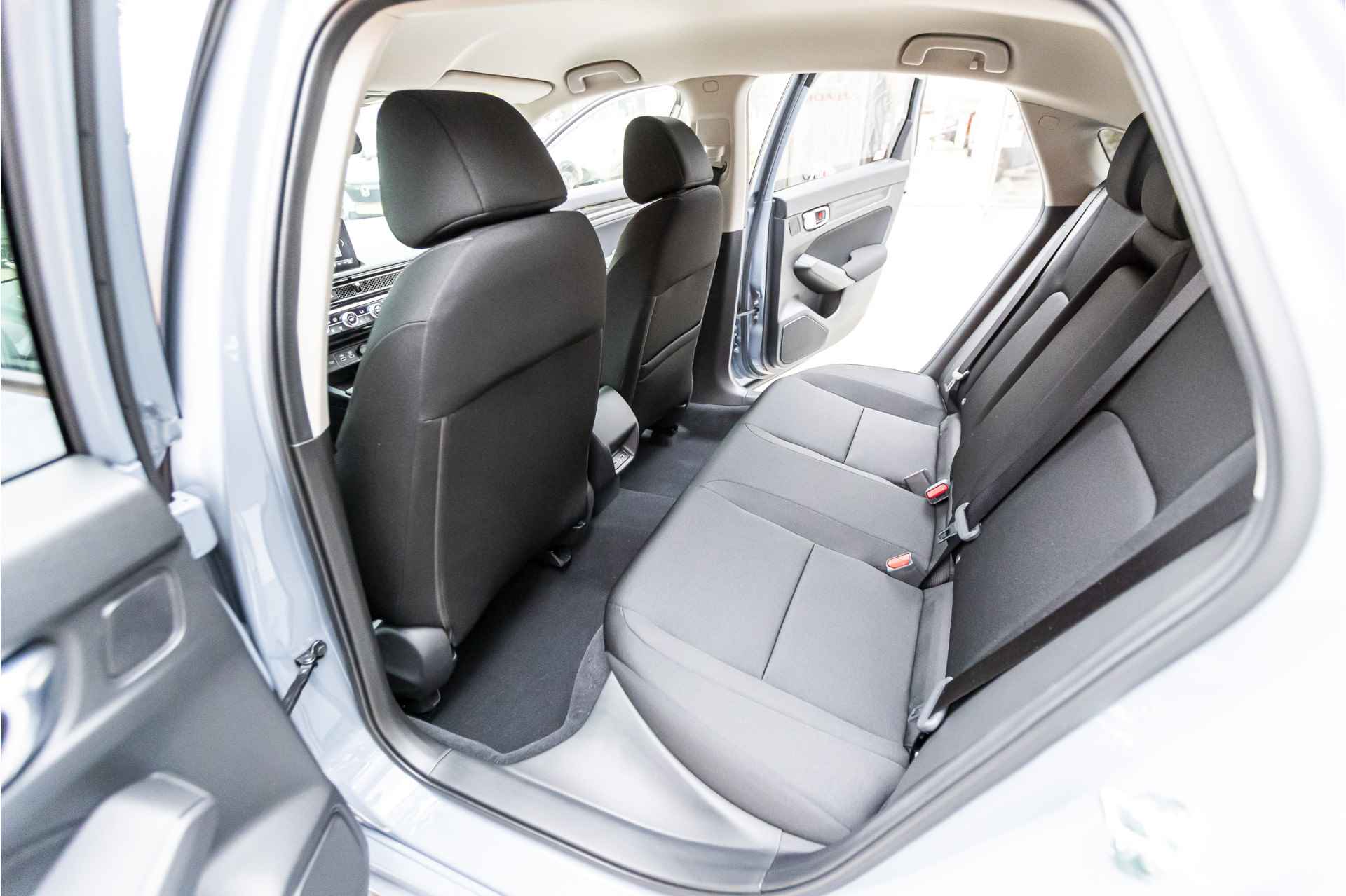 Honda Civic 2.0 e:HEV Elegance Dodehoek detectie, verwarmde stoelen , All-in Rijklaarprijs - 19/44