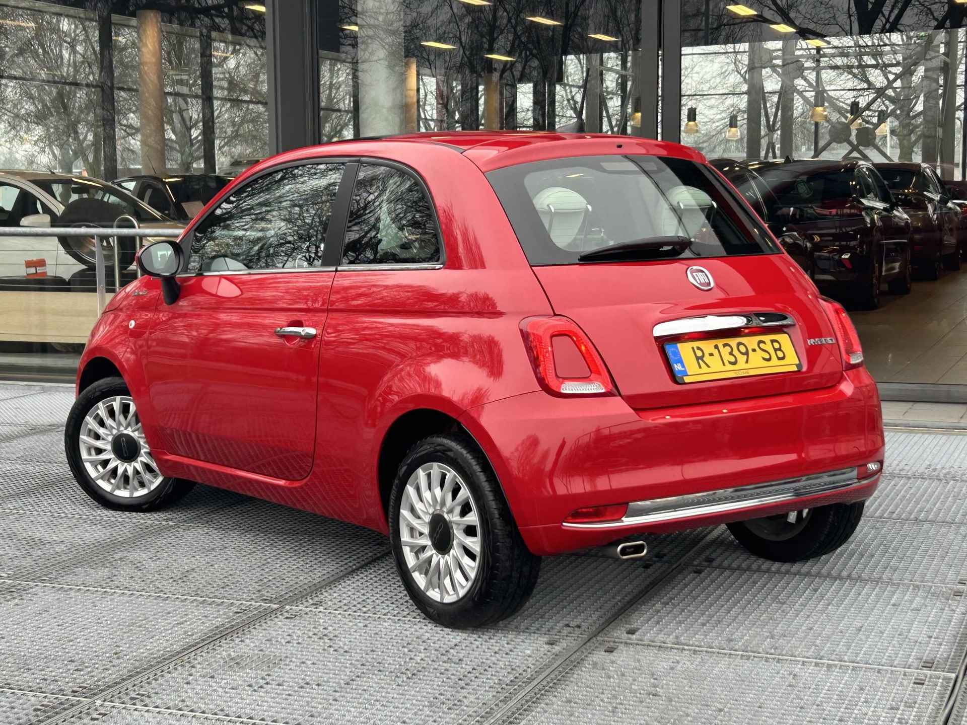 Fiat 500 1.0 Hybrid Dolcevita | Panoramadak | Apple carplay | Airconditioning - 7/24