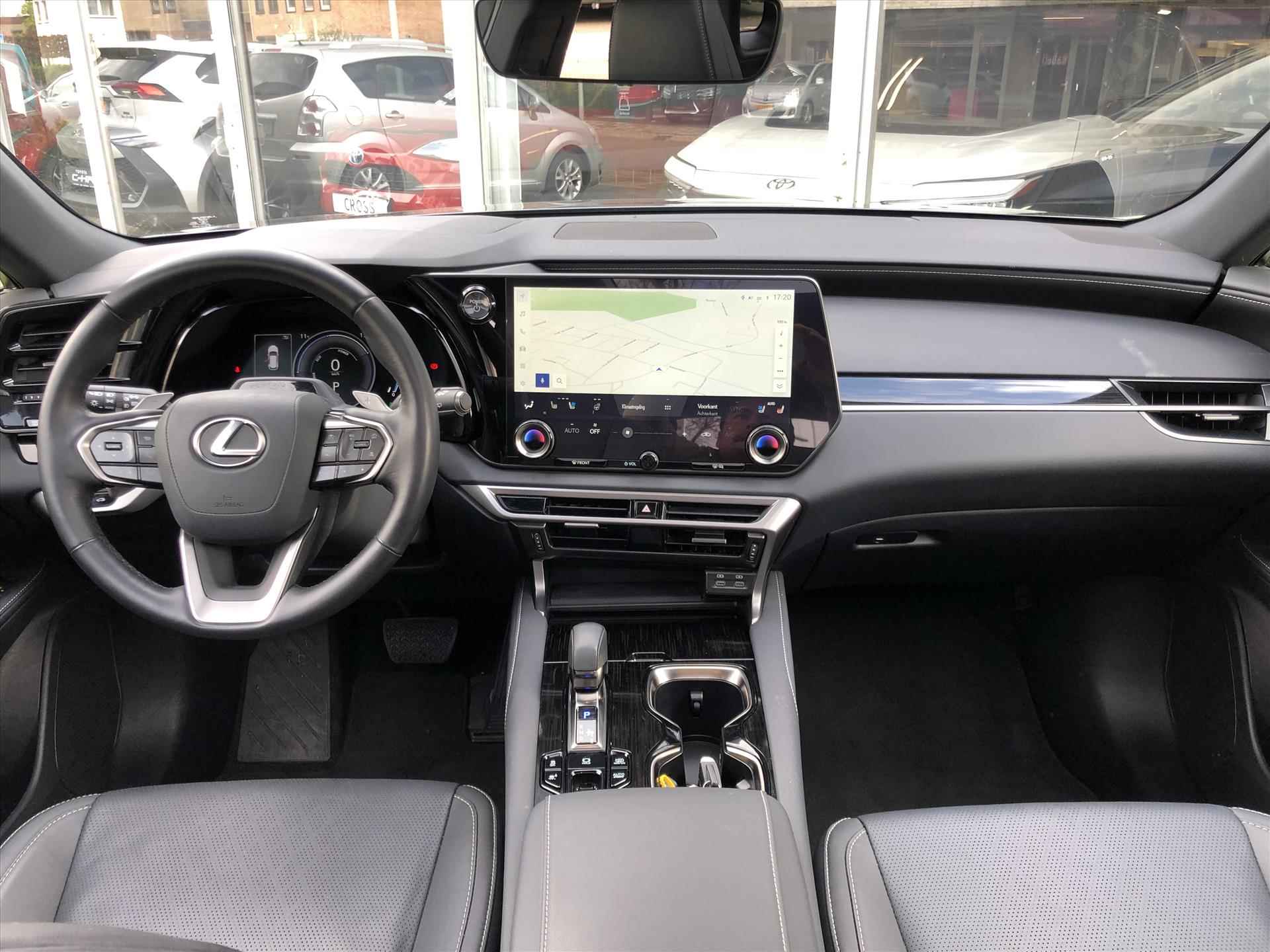 Lexus Rx 450h+ Plug-in Hybrid 309pk AWD Luxury Line | Panoramadak, Stoelventilatie, Stuurverwarming, Dodehoekherkenning, Parkeersensoren - 18/47
