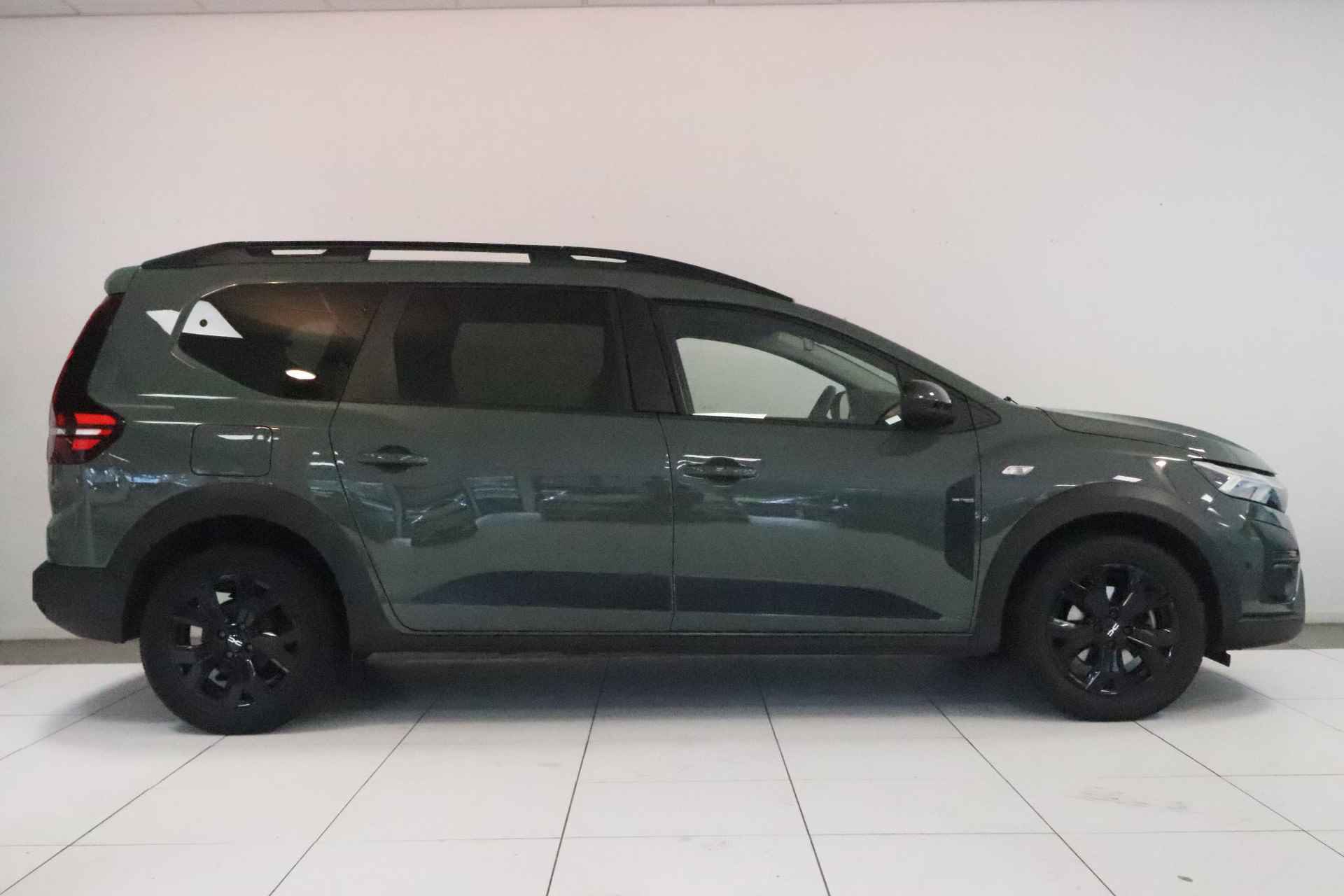 Dacia Jogger 1.0 TCe 110 Extreme 7p. | 7-persoons | Navigatie | Achteruitrijcamera | - 15/33