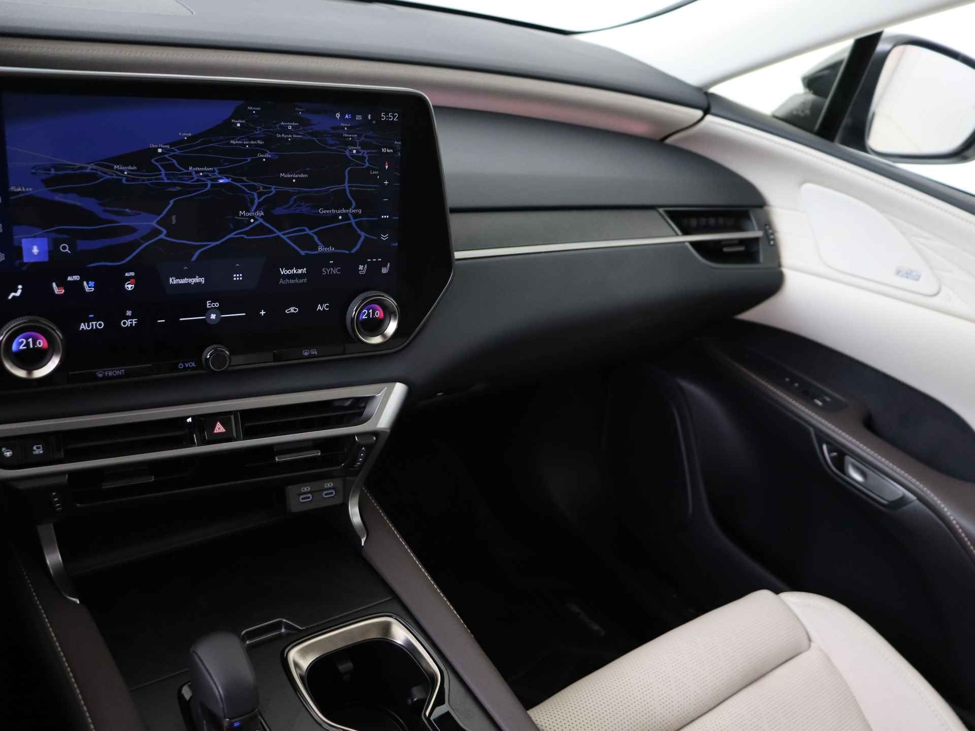 Lexus RX 450h+ Plug-in Hybrid President Line | Mark Levinson | Head Up Display | Panoramadak | - 8/61