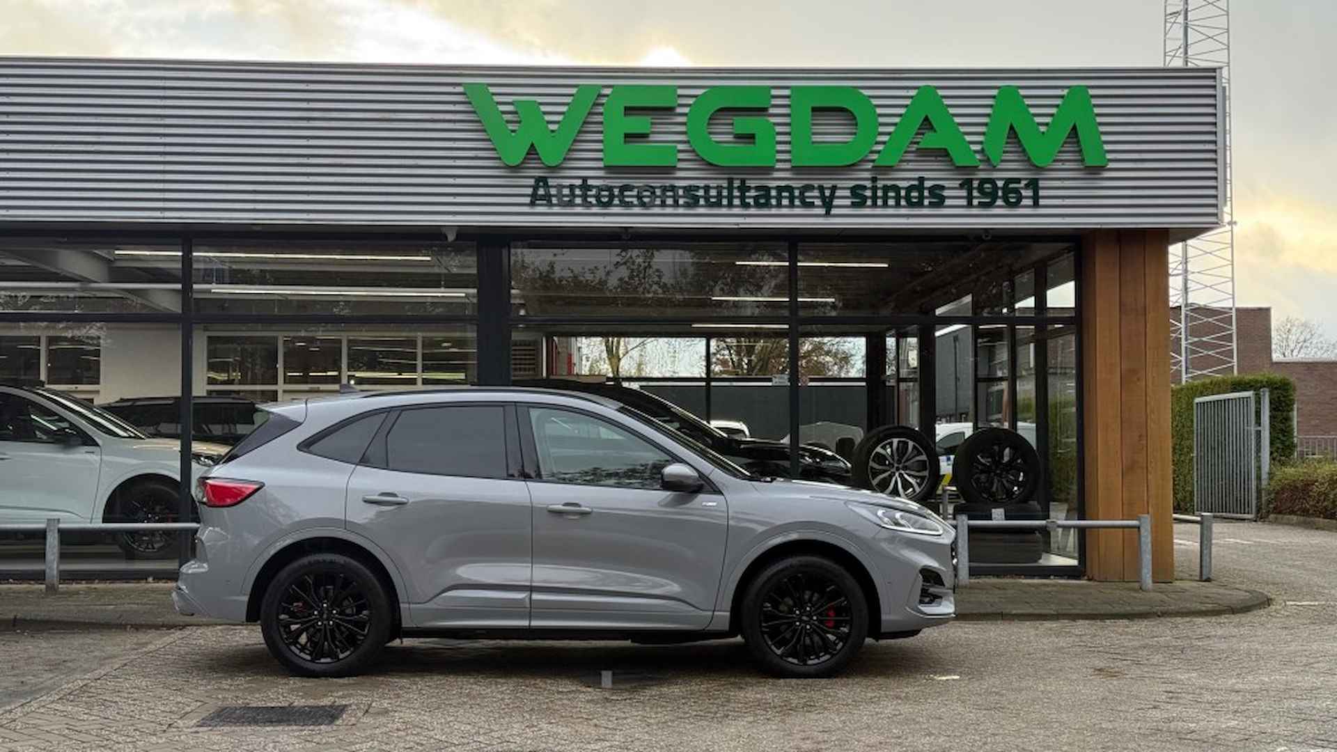 FORD Kuga 2.5 PHEV GRAPHITE EDIT. / 4J Ford Protect /  Winter pack - 16/25