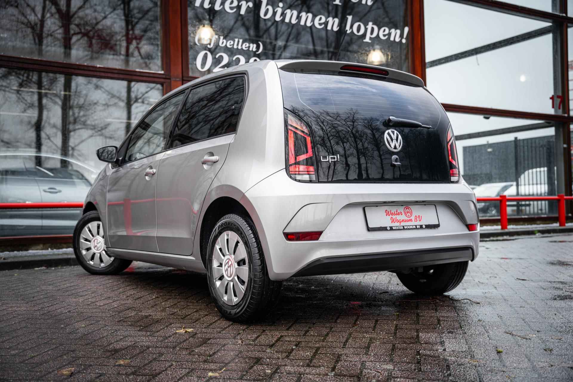 Volkswagen Up! 1.0 BMT move up! 75pk | 5 deurs | Airco | Bluetooth telefoon | Electrische ramen | - 5/51