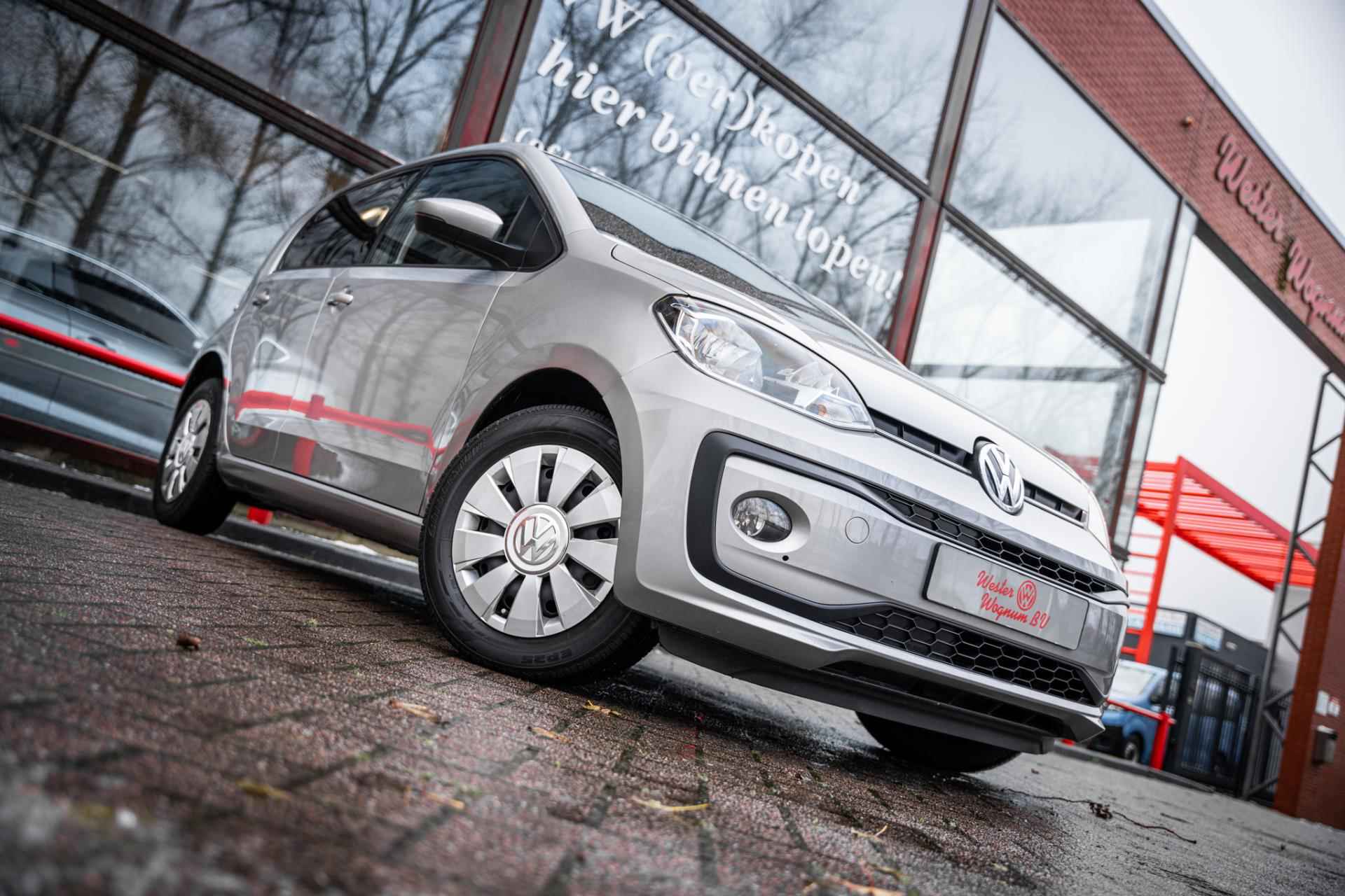 Volkswagen Up! 1.0 BMT move up! 75pk | 5 deurs | Airco | Bluetooth telefoon | Electrische ramen | - 16/51