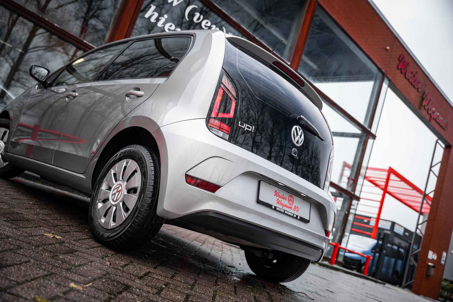 Volkswagen Up! 1.0 BMT move up! 75pk | 5 deurs | Airco | Bluetooth telefoon | Electrische ramen | - 44/51