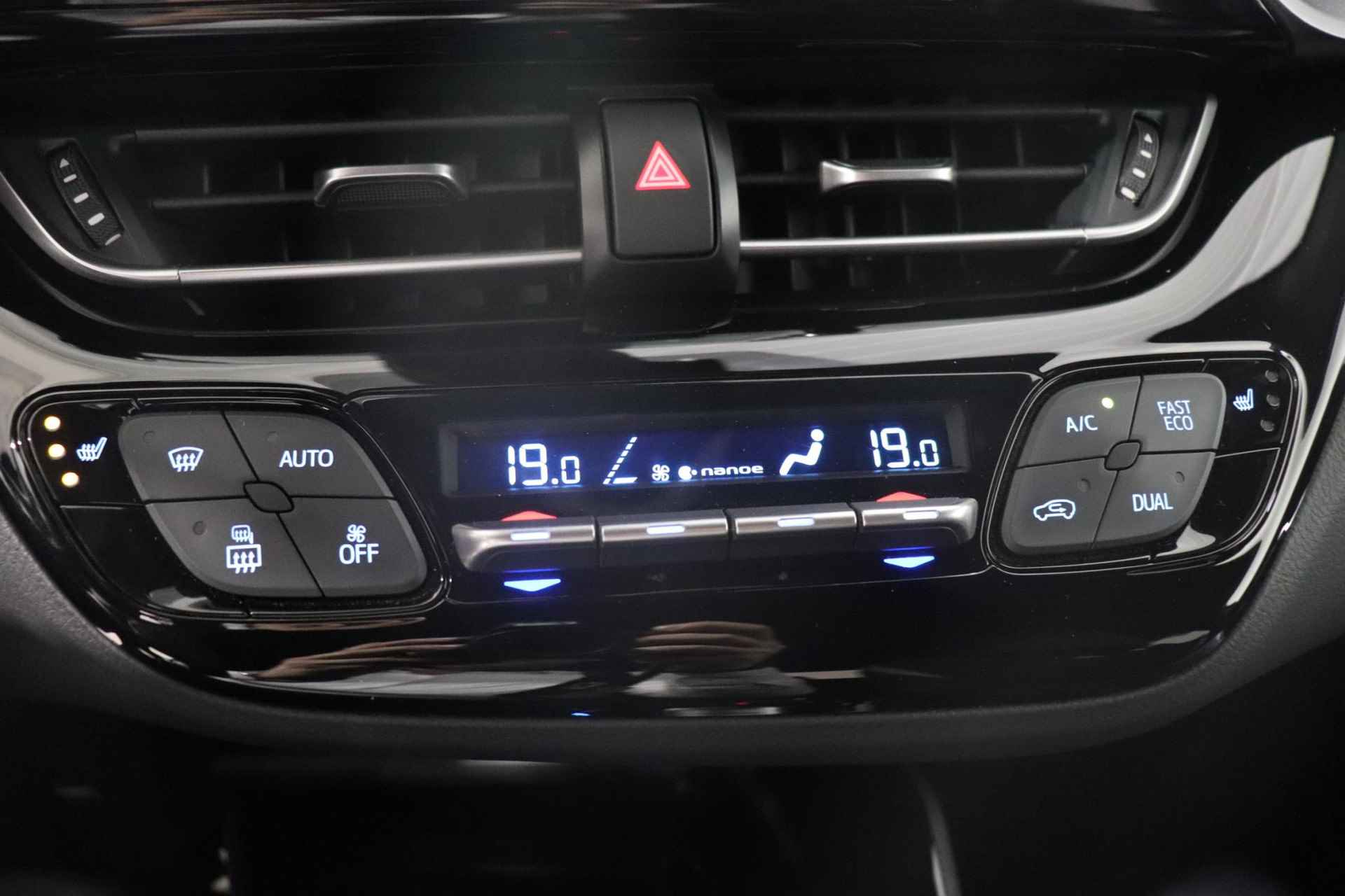 Toyota C-HR 2.0 Hybrid GR-Sport, Trekhaak, Apple Carplay/Android Auto, Sensoren, Stoelverwarming! - 18/39