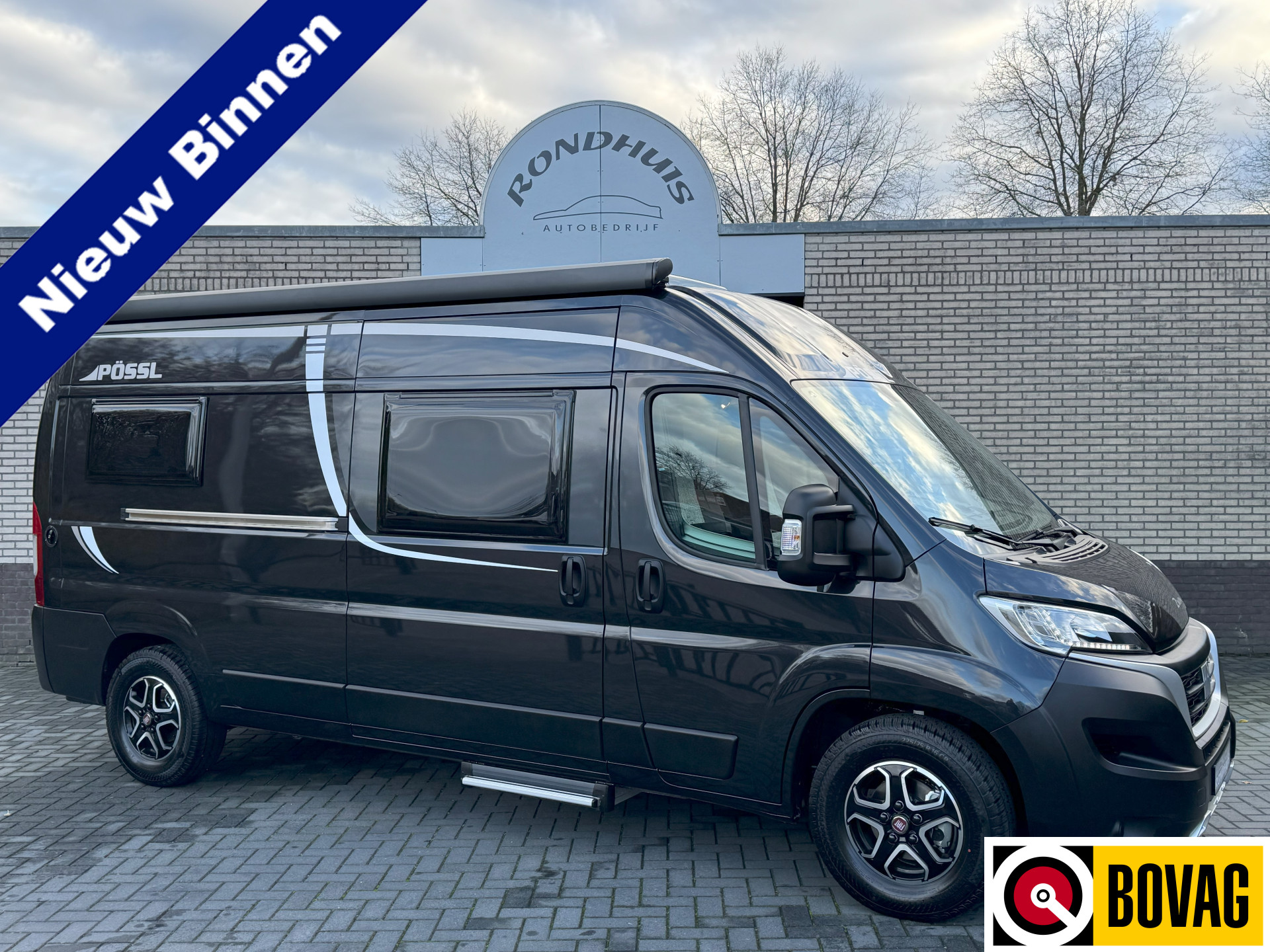 Pössl 2Win Plus 600 D-line 140 pk AUTOMAAT 9-Traps Euro6 Fiat Ducato 3X NIEUWE BUSCAMPER **Slechts 6 meter/Groot dwarsbed/4 zitplaatse