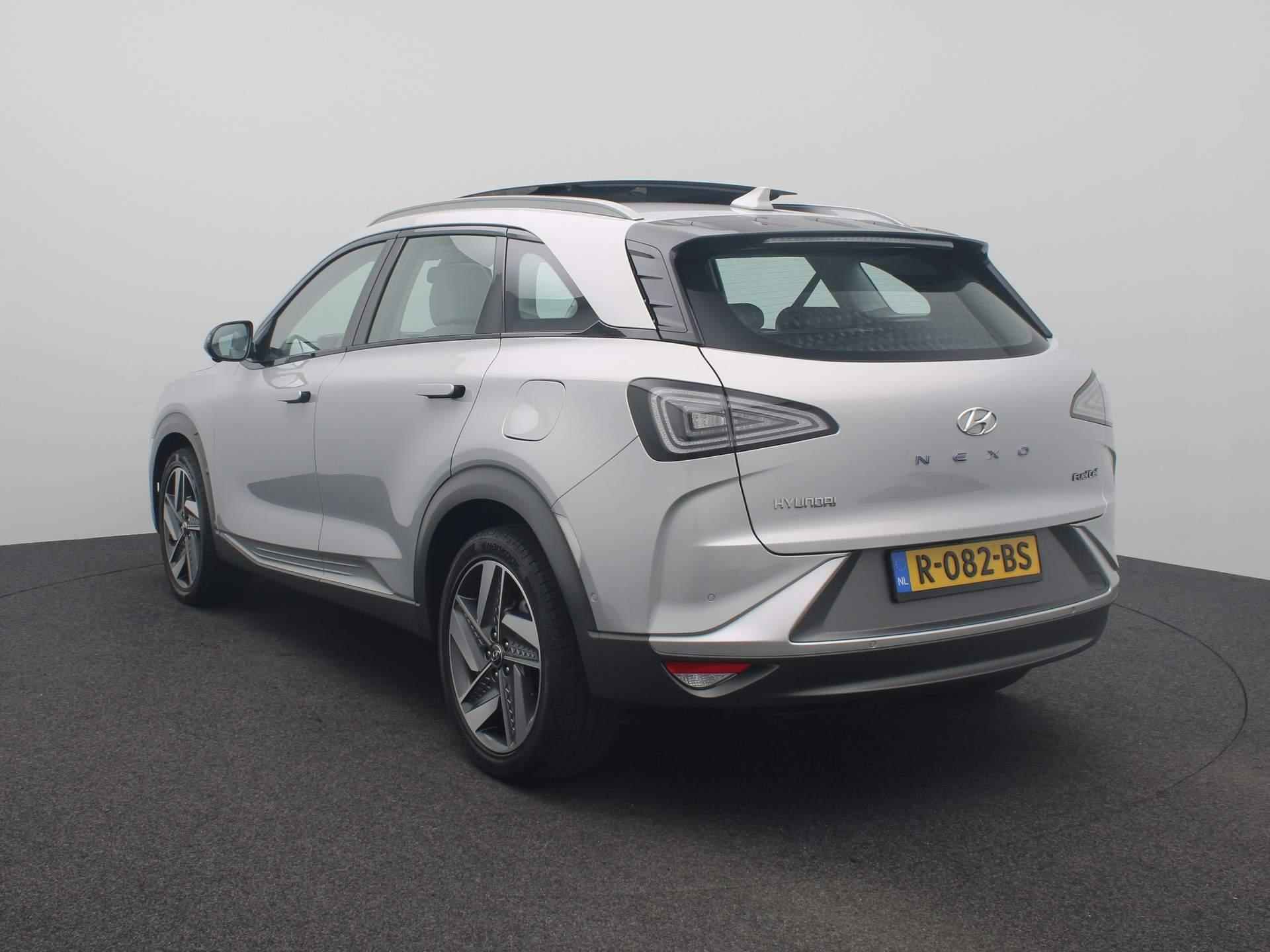 Hyundai NEXO FCEV Plus Pack Automaat | Waterstof | Airco | Navigatie | Achteruitrijcamera | Cruise Control | Leren Bekleding | Apple Carplay/Android Auto | elektrisch glazen panorama-dak | - 2/52