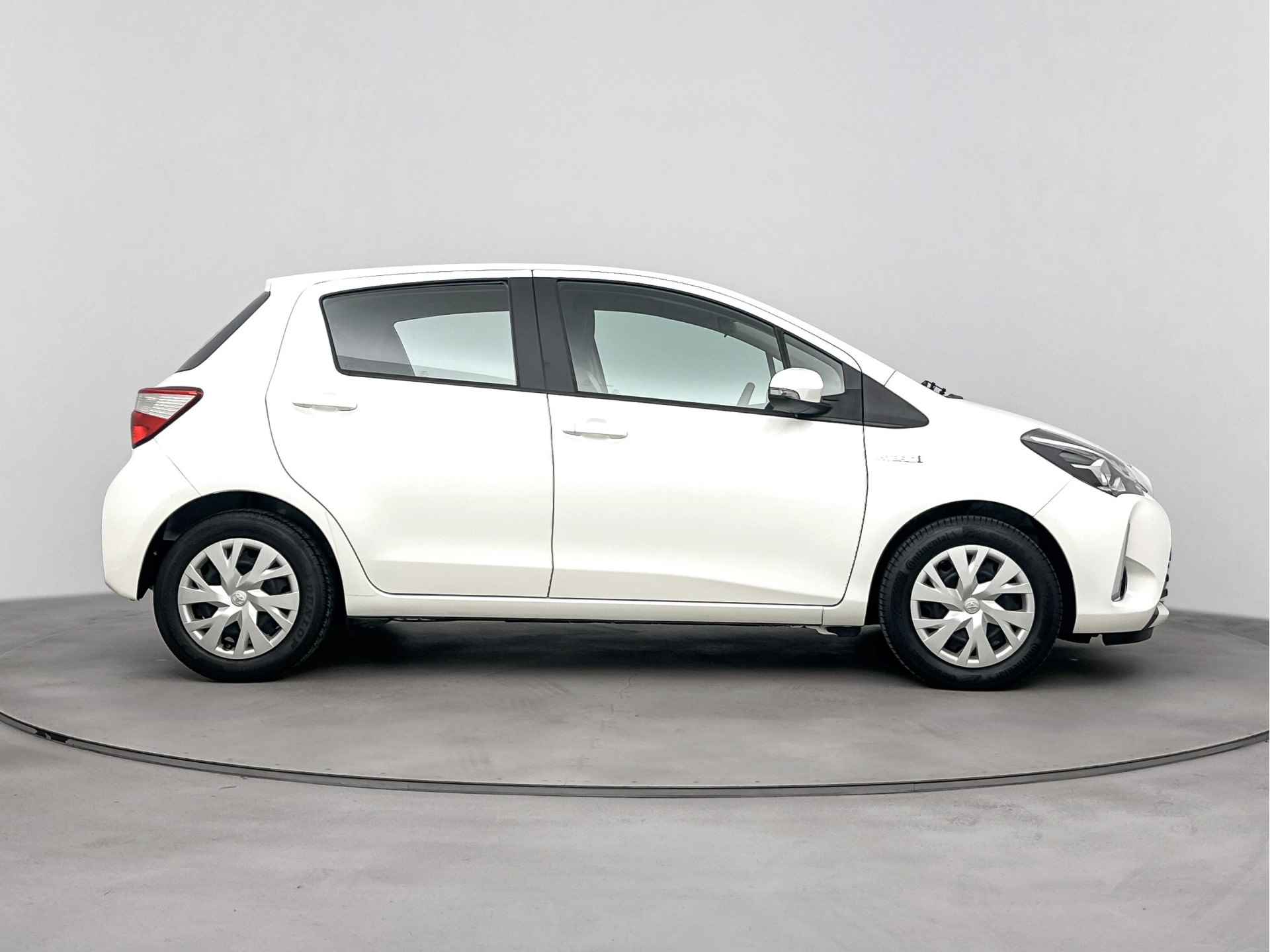 Toyota Yaris 1.5 Hybrid Active Limited - 14/38