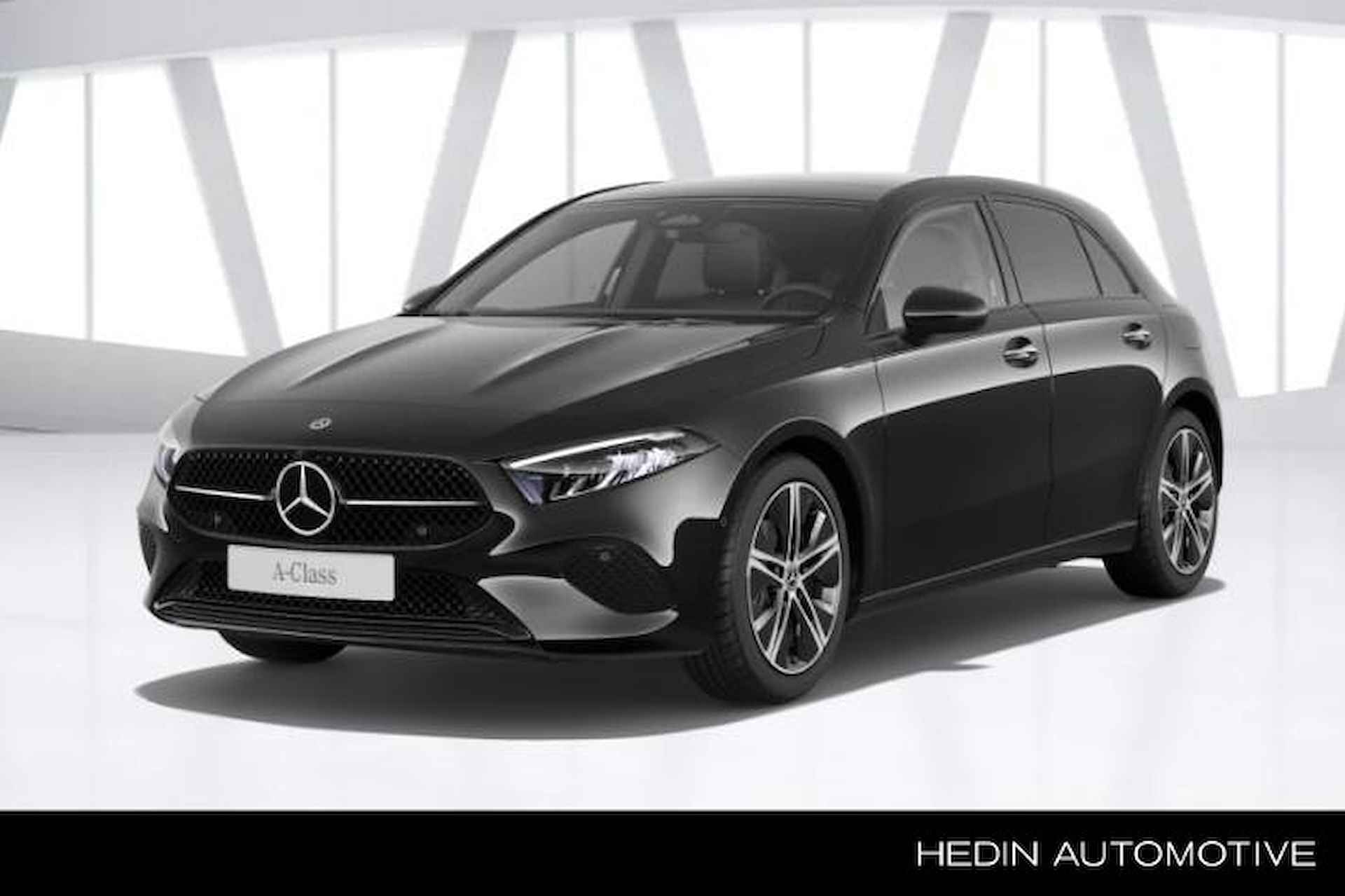 Mercedes-Benz A-Klasse A 180 Automaat Star Edition Luxury Line | Nightpakket | Panoramadak - 1/8