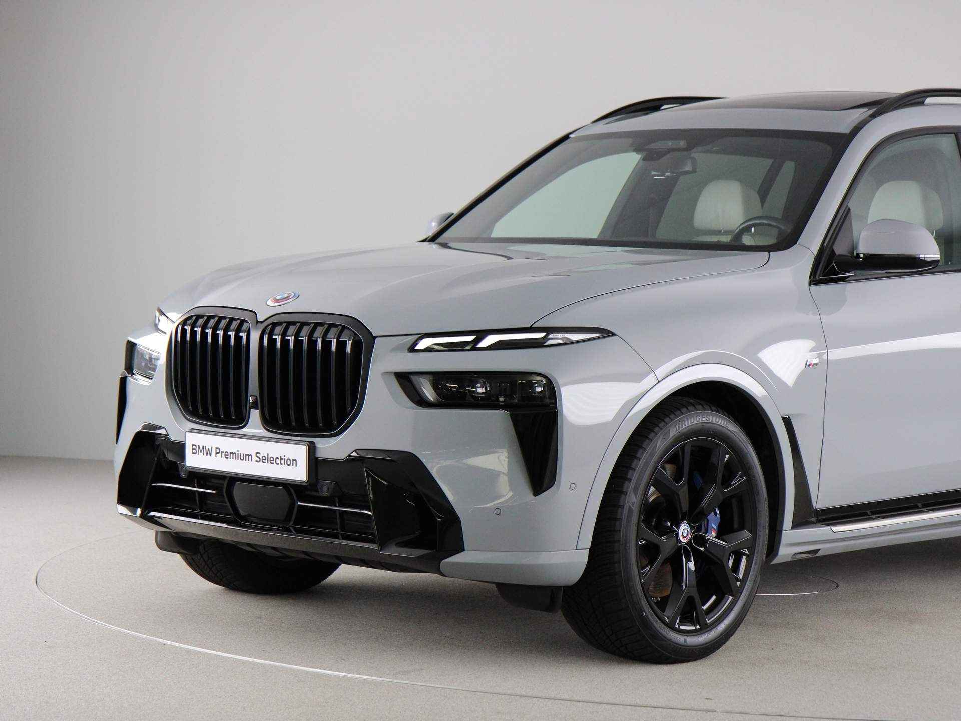 BMW X7 xDrive40i M-Sport Pro - 24/32