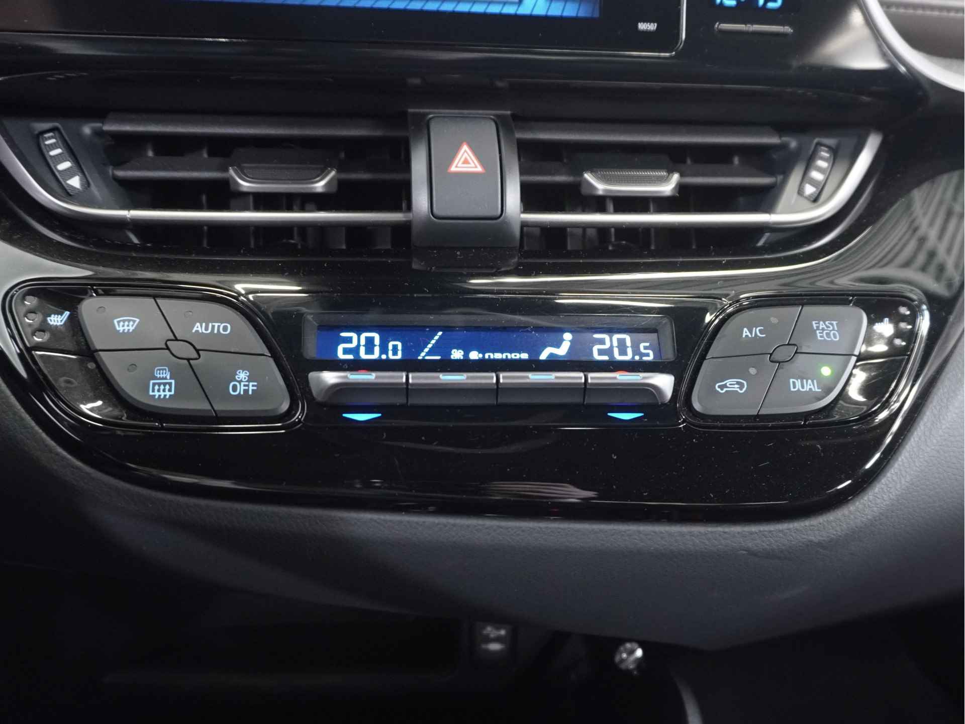 Toyota C-HR 1.8 Hybrid Executive | NL auto | Cruise Control Adaptief | Navigatie | Premium Pack | PDC voor + achter | Parkeer Assistent - 44/51
