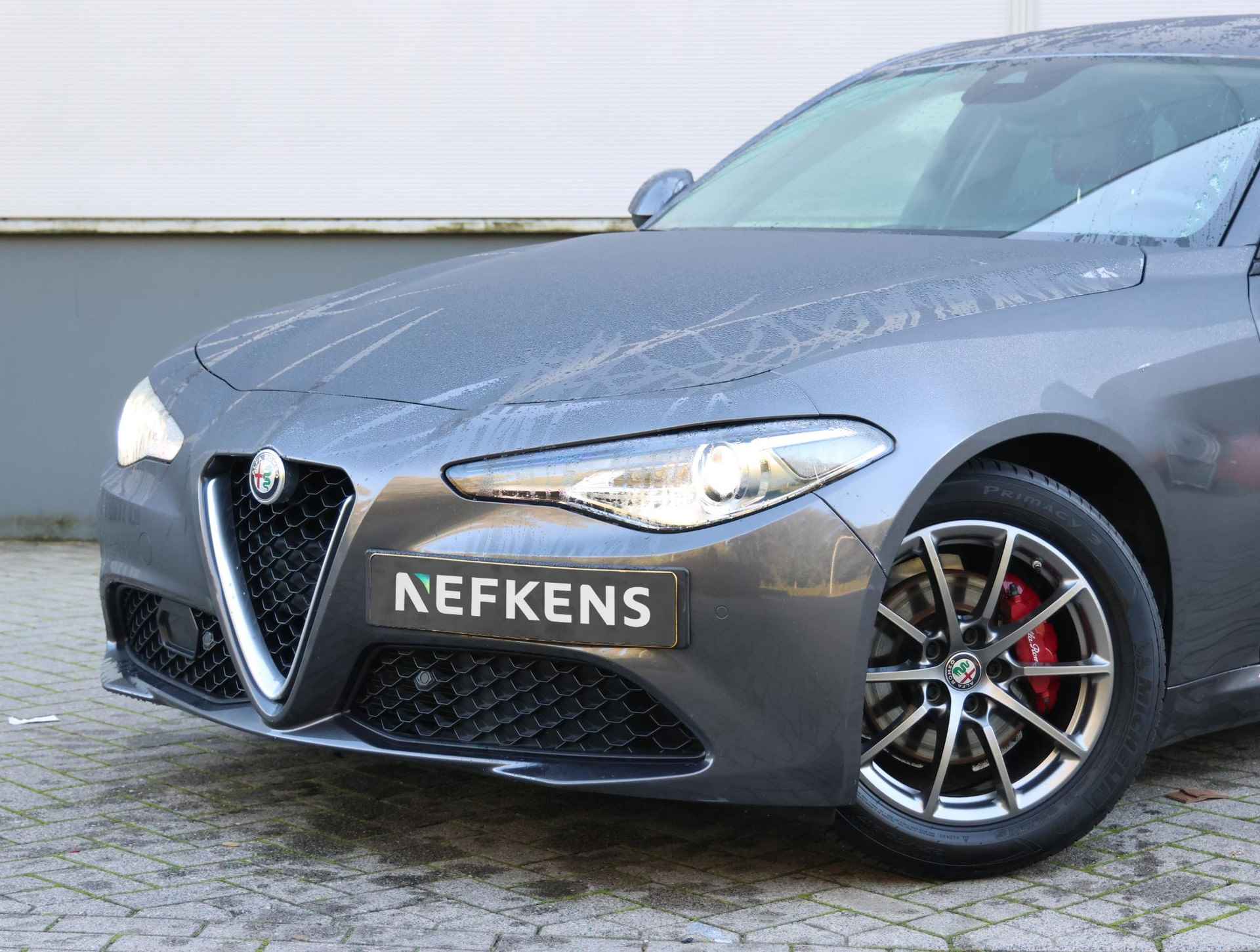 Alfa Romeo Giulia 200pk Turbo Super (1ste eig./AppleCarPlay/Schakelflippers/Xenon/NAV.7" TFT/PDC/P.Glass) - 36/38