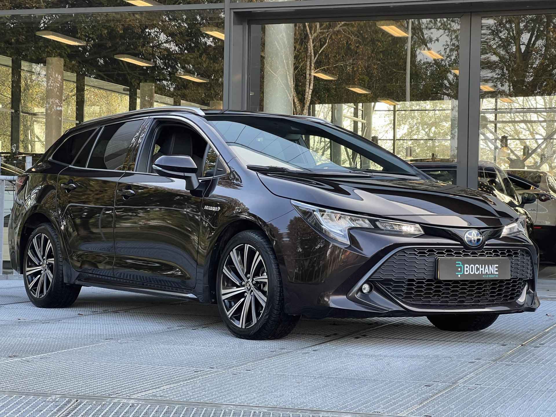 Toyota Corolla Touring Sports 1.8 Hybrid TeamNL | Adaptieve Cruise Control | Navigatie Carplay/Android| - 6/33