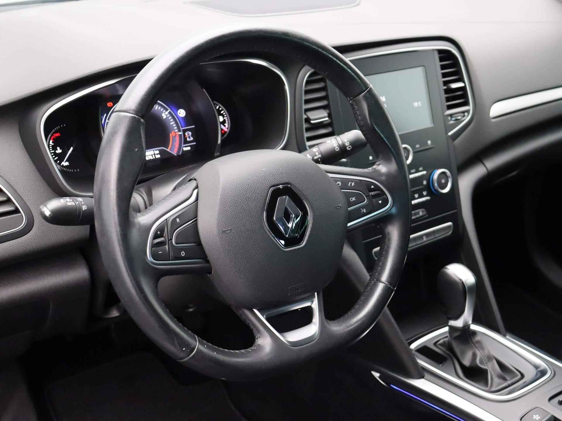 Renault Mégane TCe 130pk EDC Intens | Dealer onderhouden | Automaat | Trekhaak | Parkeersensoren achter | - 17/50