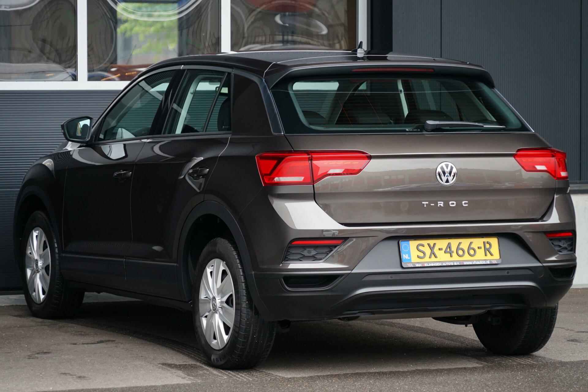 Volkswagen T-Roc 1.0 TSI, NL-auto, CarPlay, clima, PDC, LED - 22/25