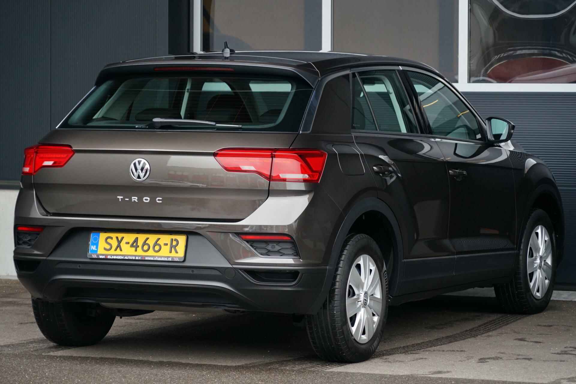 Volkswagen T-Roc 1.0 TSI, NL-auto, CarPlay, clima, PDC, LED - 23/25