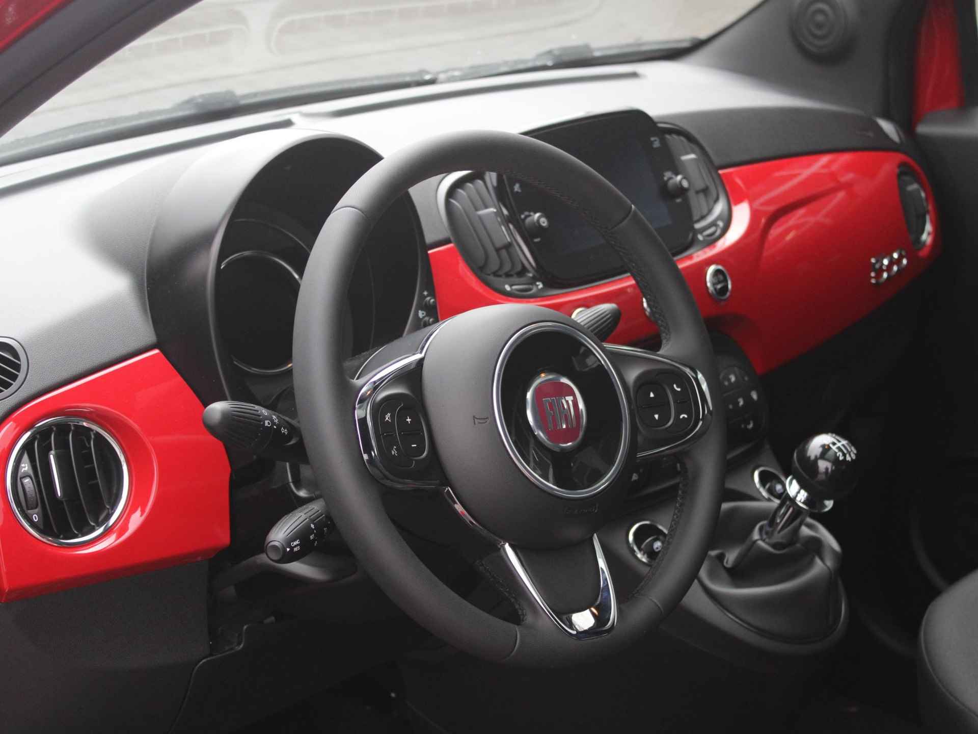 Fiat 500 Hybrid Dolcevita | MY24 | Clima | Cruise | PDC | 15" | Pan. dak | 7" TFT Display | Apple Carplay | Beschikbaar in overleg - 6/20