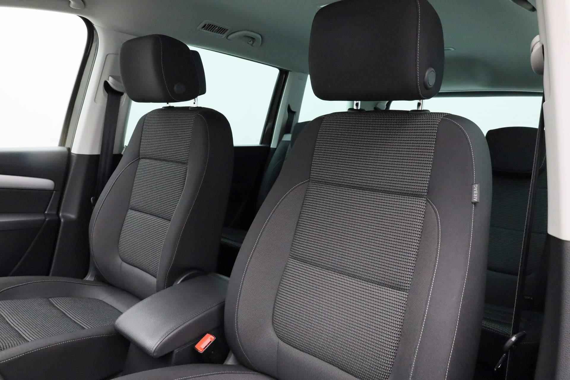 Volkswagen Sharan 7 pers. 1.4 TSI 150PK DSG Comfortline | Navi | Parkeersensoren | Cruise | Clima | 16 inch - 10/37