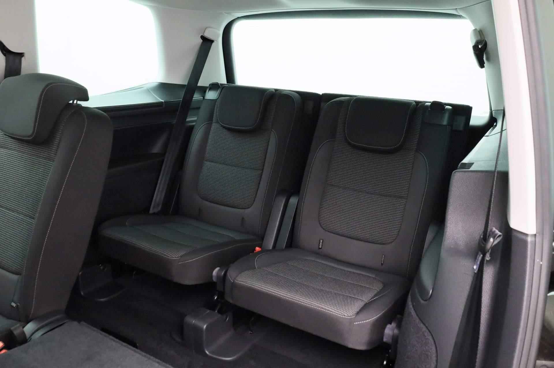Volkswagen Sharan 7 pers. 1.4 TSI 150PK DSG Comfortline | Navi | Parkeersensoren | Cruise | Clima | 16 inch - 11/37