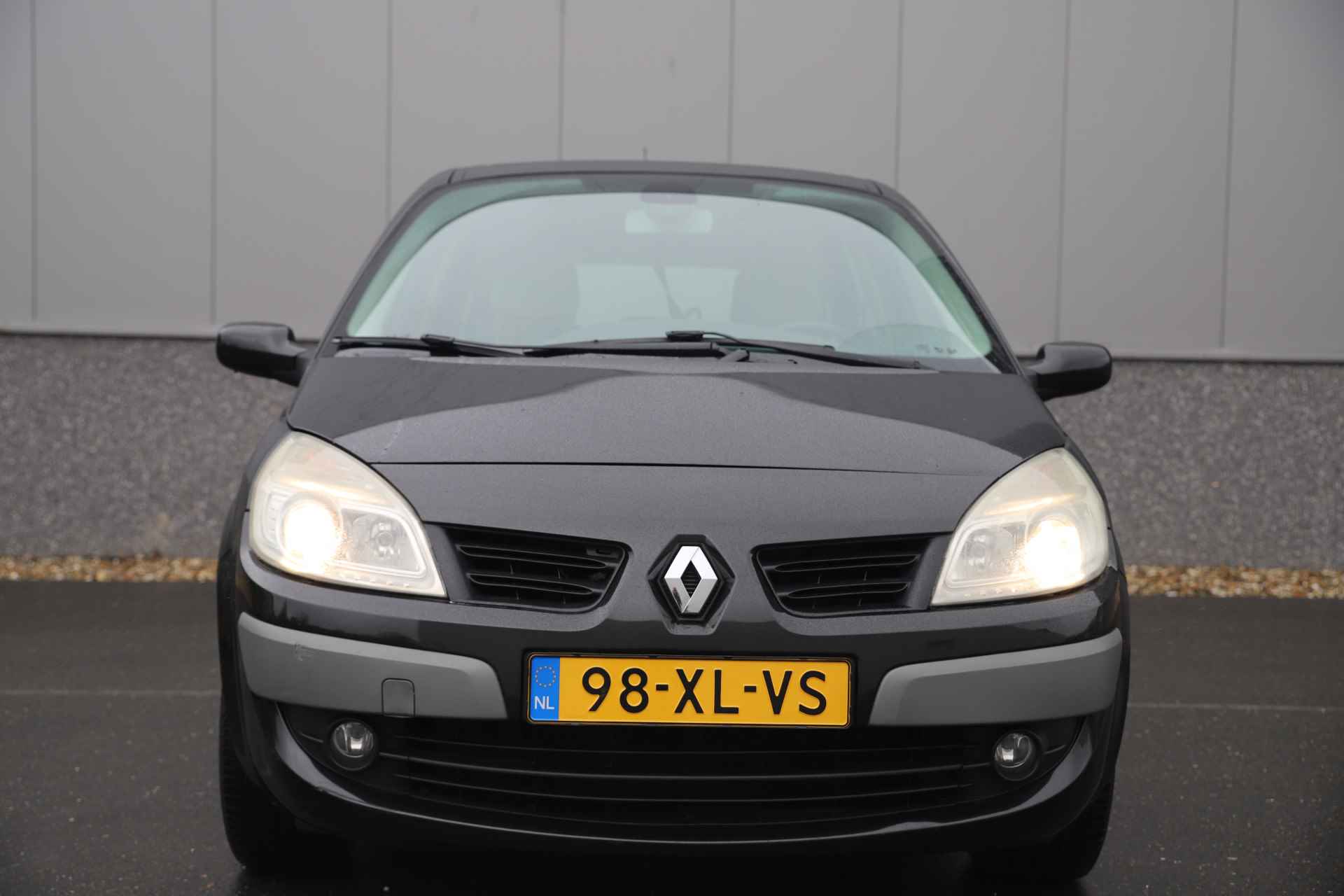 Renault Grand Scénic 2.0-16V 135pk/H6/ Business Line/ Trekhaak/Cruise - 3/28